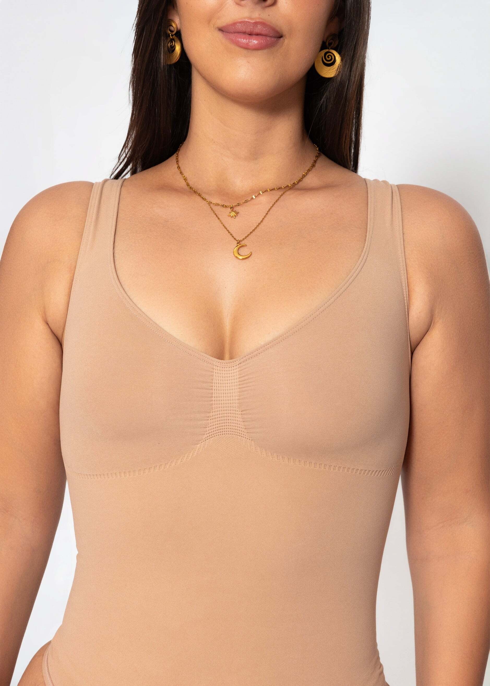 SASSYCLASSY Shaping-Body »Bodysuit Sculpting Shapewear mit String« Nahtloser Body mit verstellbaren Trägern und String Schwarz Rosa Nude