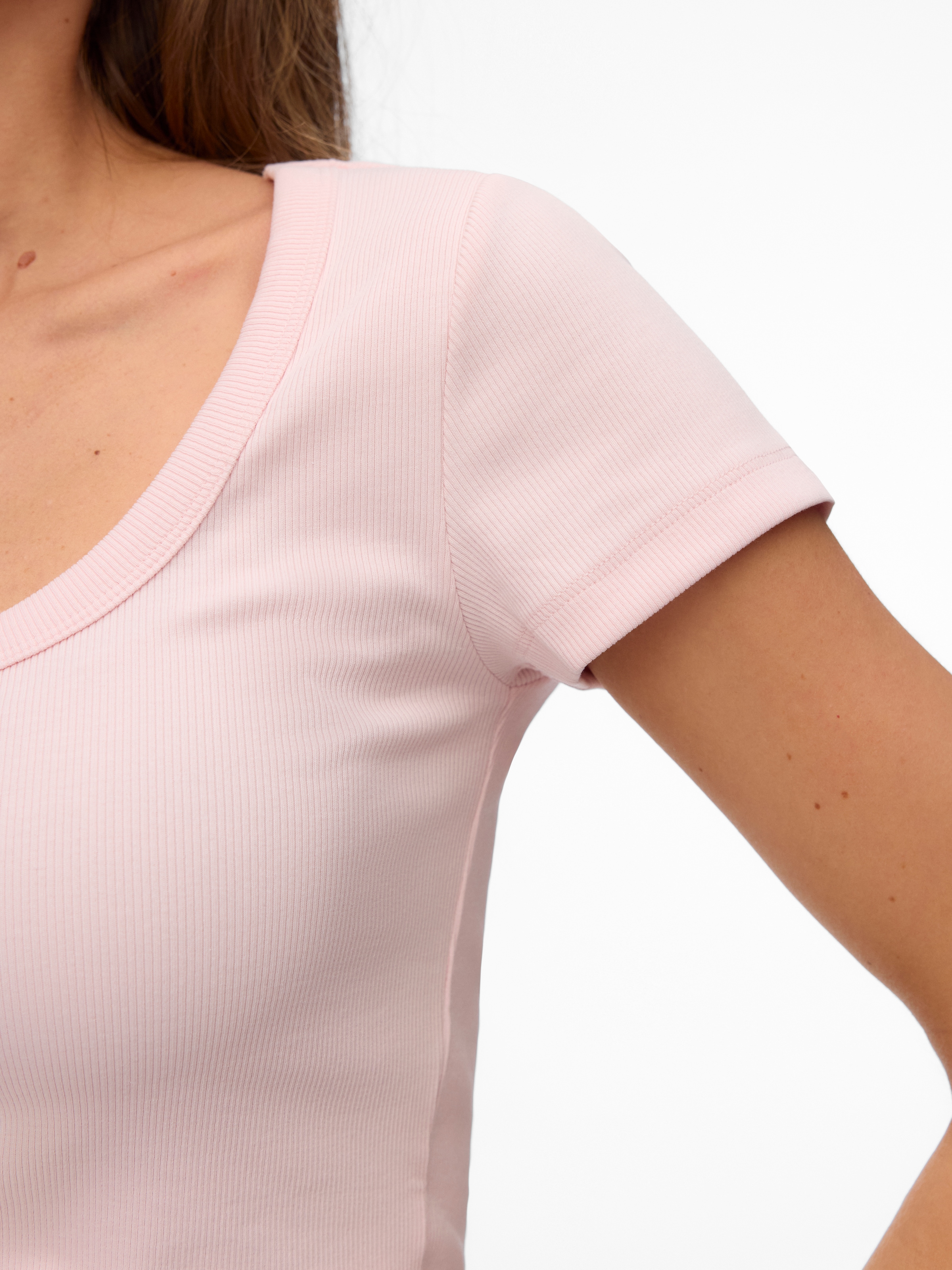 Vero Moda Kurzarmshirt »VMCHLOE CS SHORT U-NECK NOOS« Baumwollmischung
