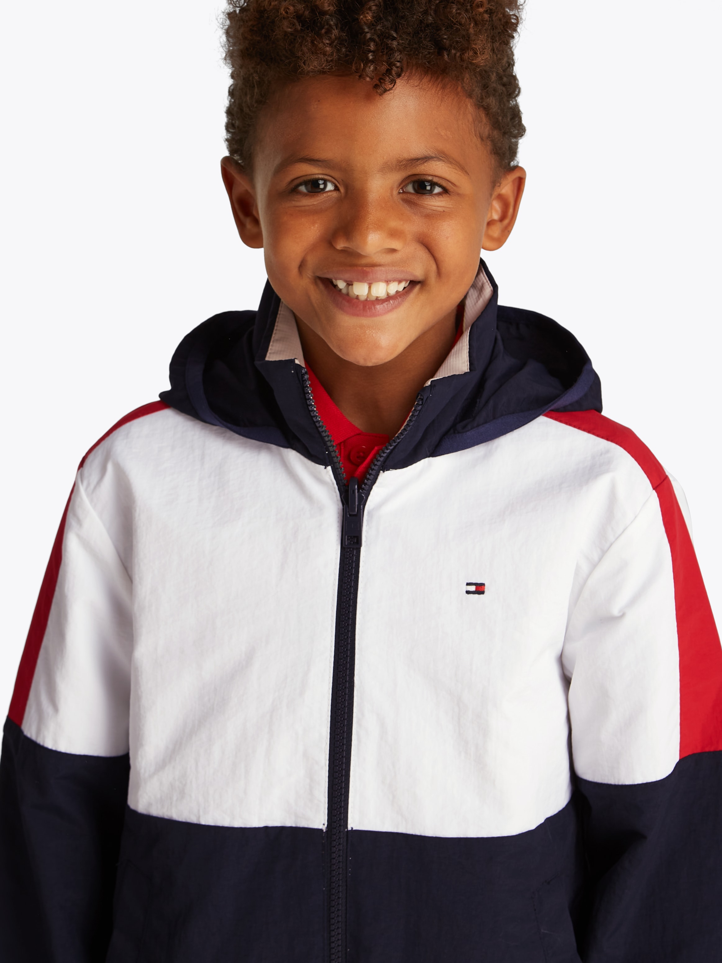 TOMMY HILFIGER Outdoorjacke »COLOURBLOCK REVERSIBLE JACKET«, mit Kapuze, im Colorblock-Design