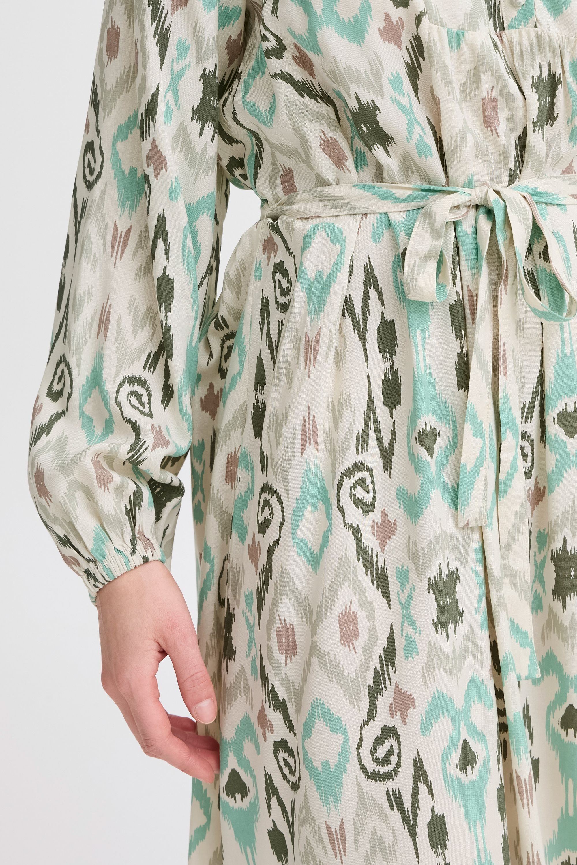 Ichi Blusenkleid »Blusenkleid IHVERA DR36«