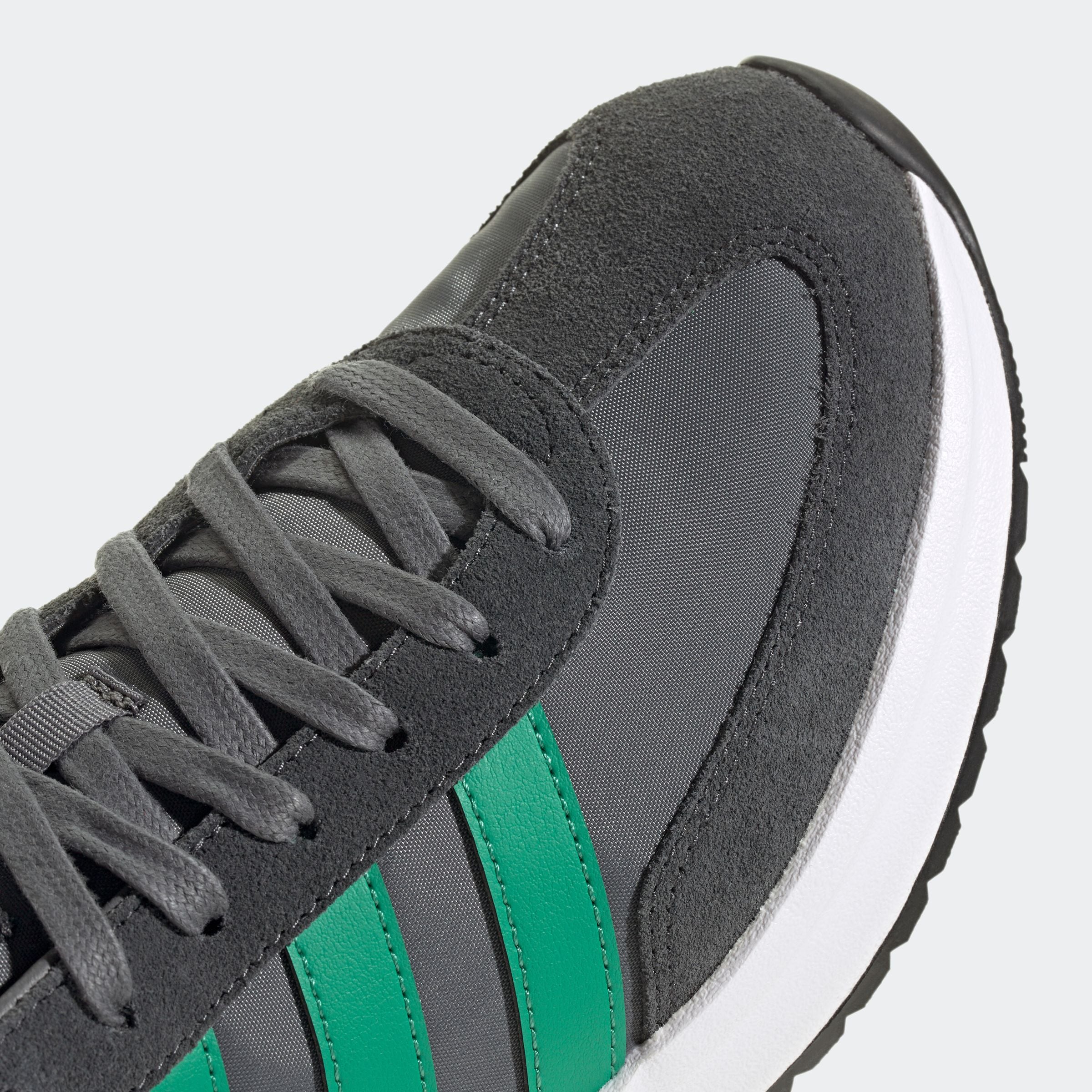 adidas Sportswear Sneaker »RUN 70S 2.0«, inspiriert vom Design des adidas SL72