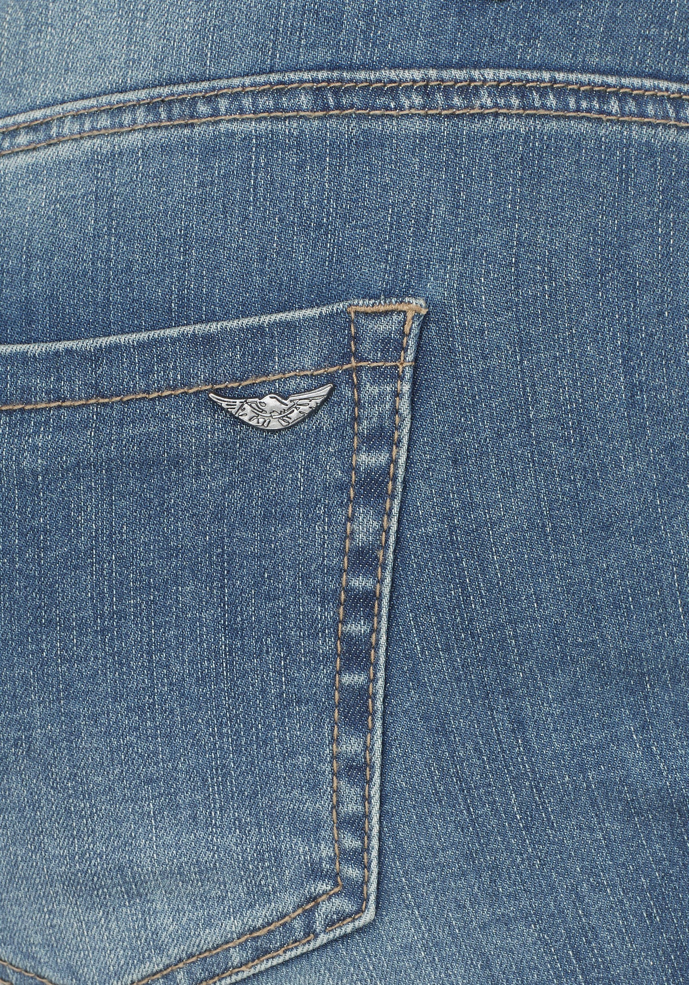 Arizona Slim-fit-Jeans »Curve-Collection«, hohe Leibhöhe, Five-Pocket-Design, Zip-Fly