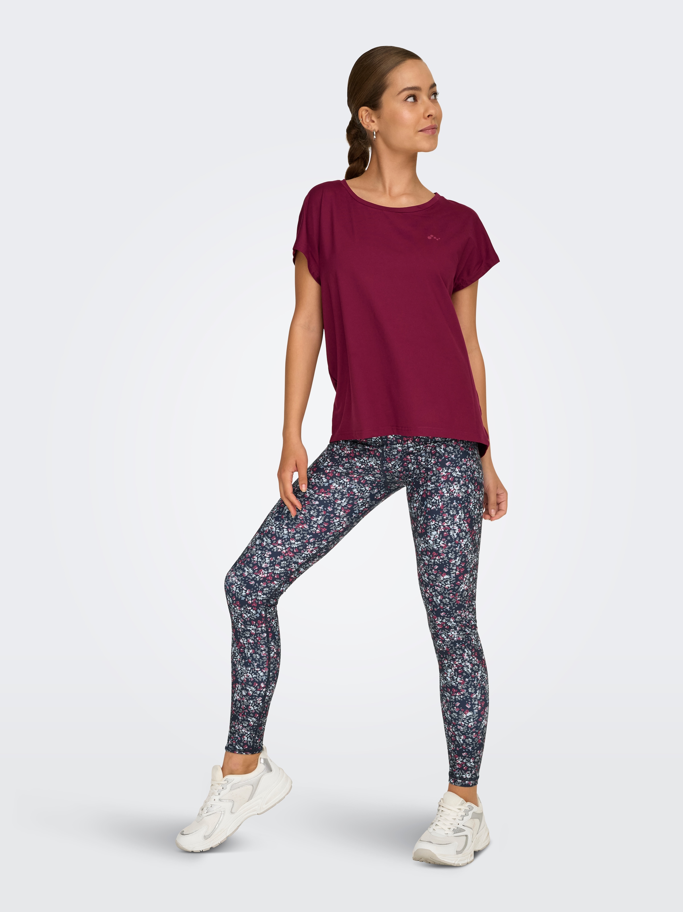 ONLY Play Trainingsshirt »ONPAUBREE SS LOOSE TRAIN TEE - NOOS«