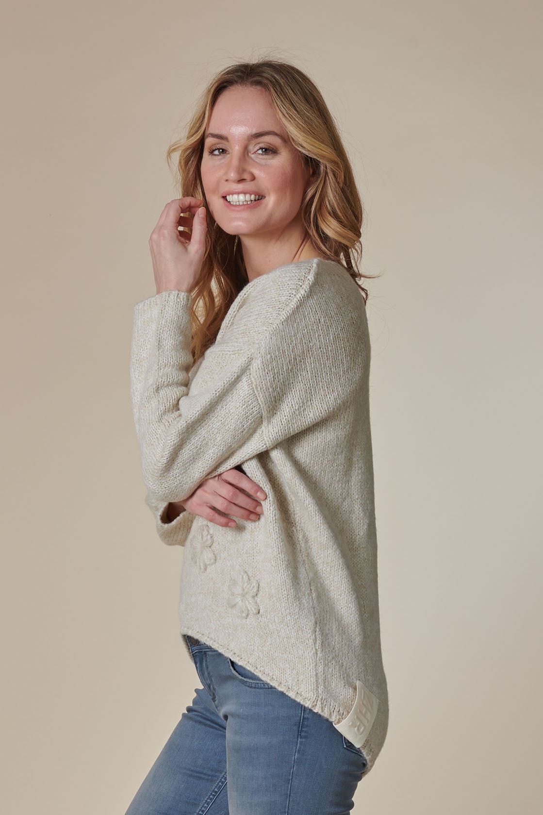 Zhrill Strickpullover »NINA«, mit gestrickten Blumen