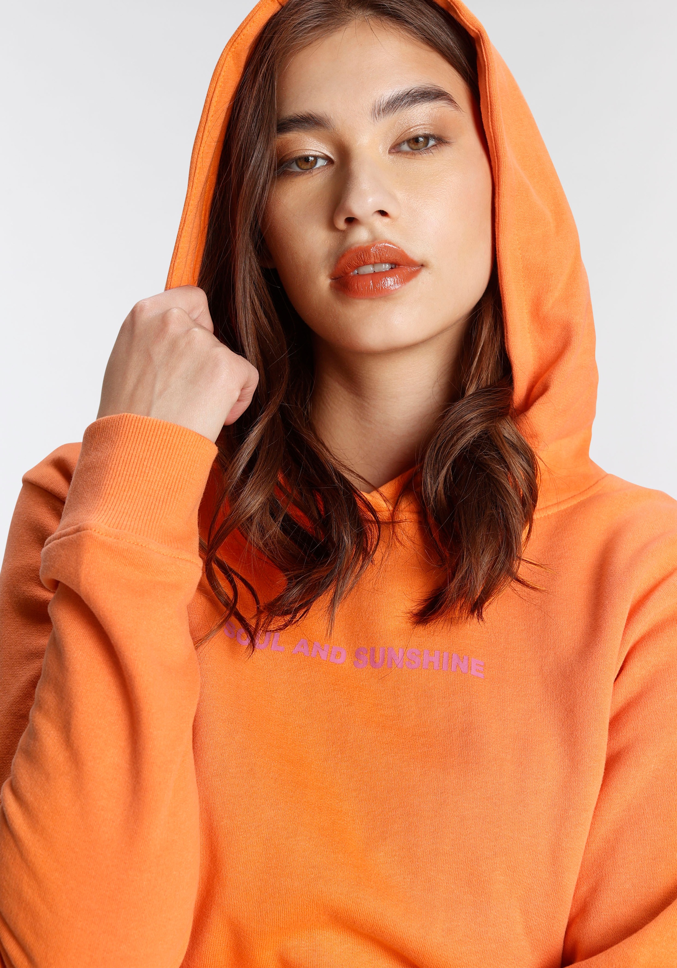 AJC Hoodie, in angesagter Farbe