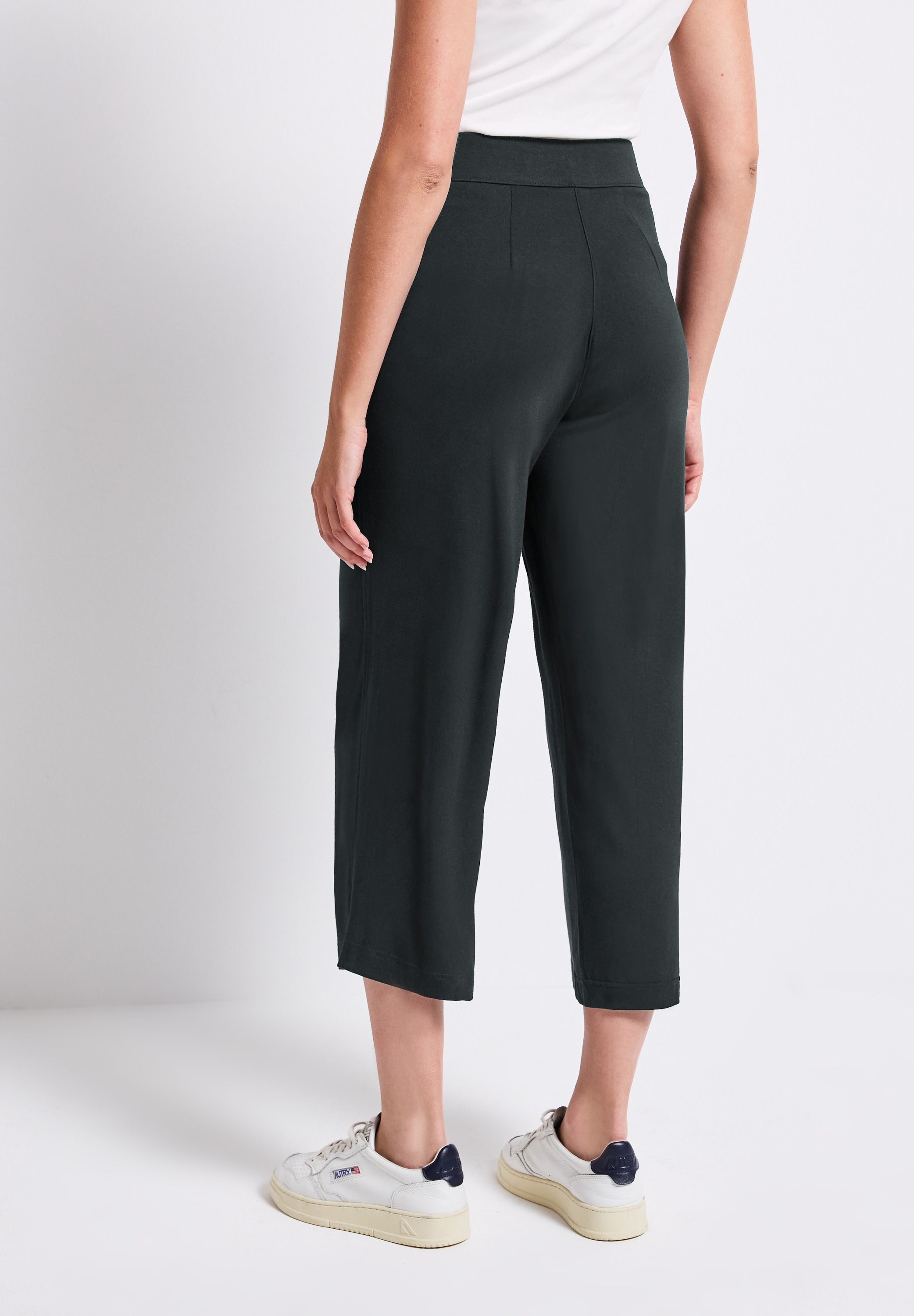 STREET ONE Stoffhose »Style EMEE«, 7/8-Länge und seitliche Taschen
