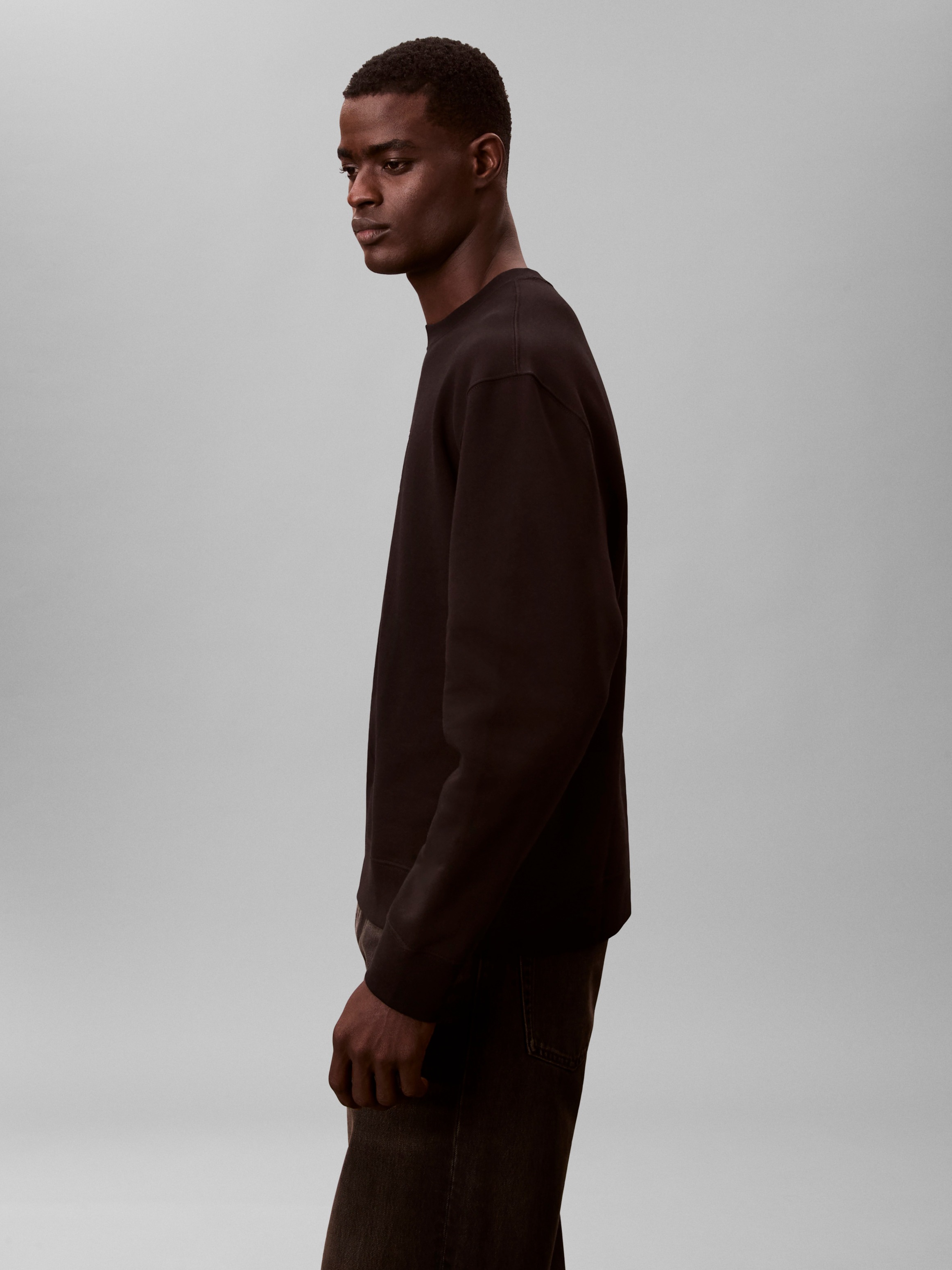 Calvin Klein Sweatshirt »LS 350FLEECE RETRO GRAPHIC CREWN«, Regular fit, mit Rundhalsausschnitt
