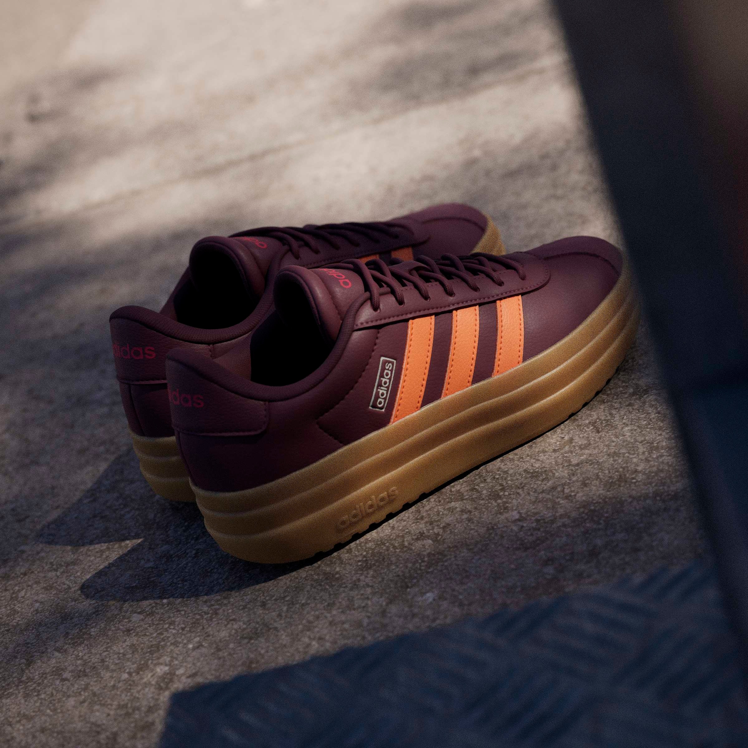 adidas Sportswear Plateausneaker »VL COURT BOLD«  inspiriert vom Design des adidas gazelle bold