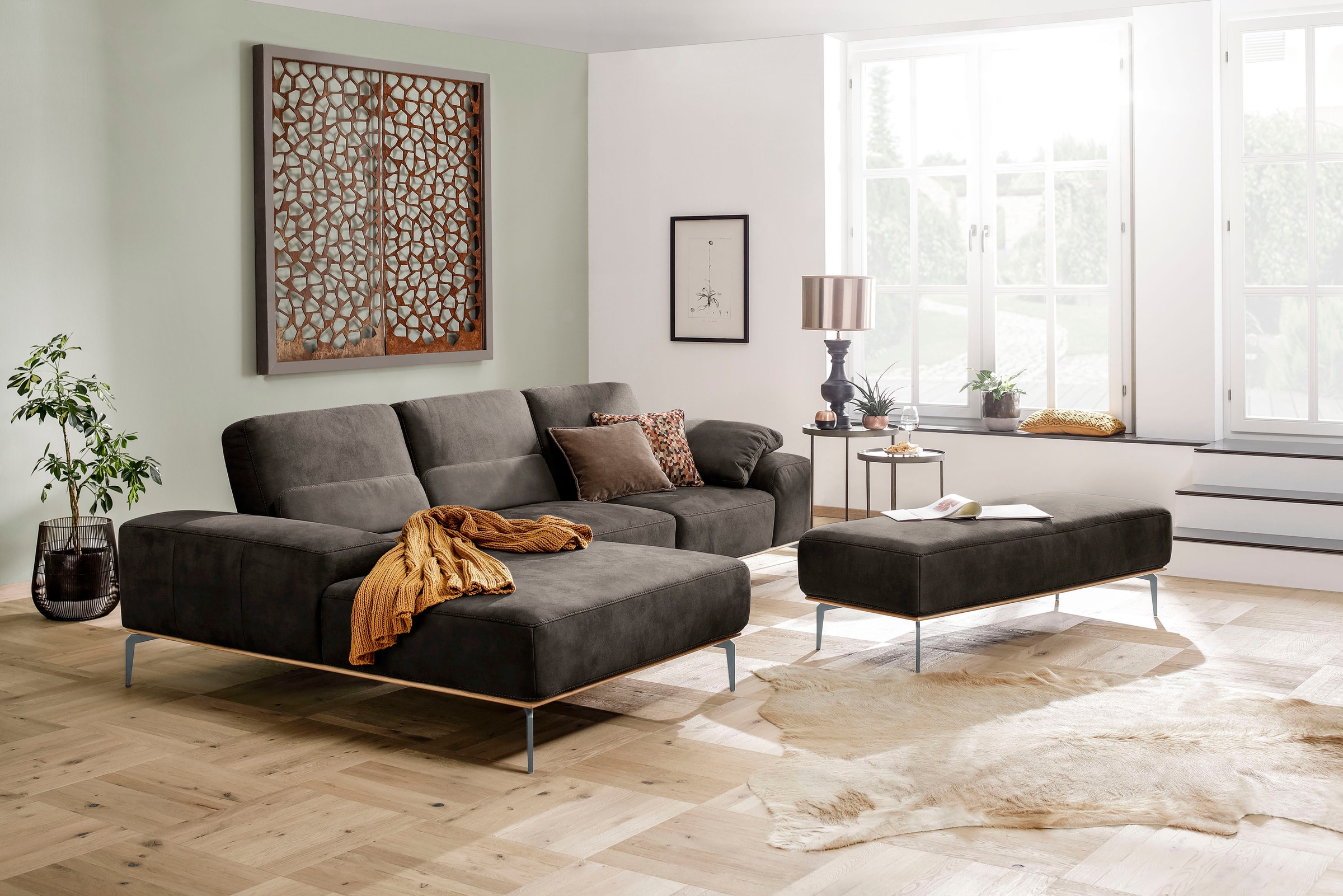 W.SCHILLIG Ecksofa »run, Designsofa mit tollem Sitzkomfort, bequem, L-Form«, mit elegantem Holzsockel, Füße in Silber matt, Breite 299 cm