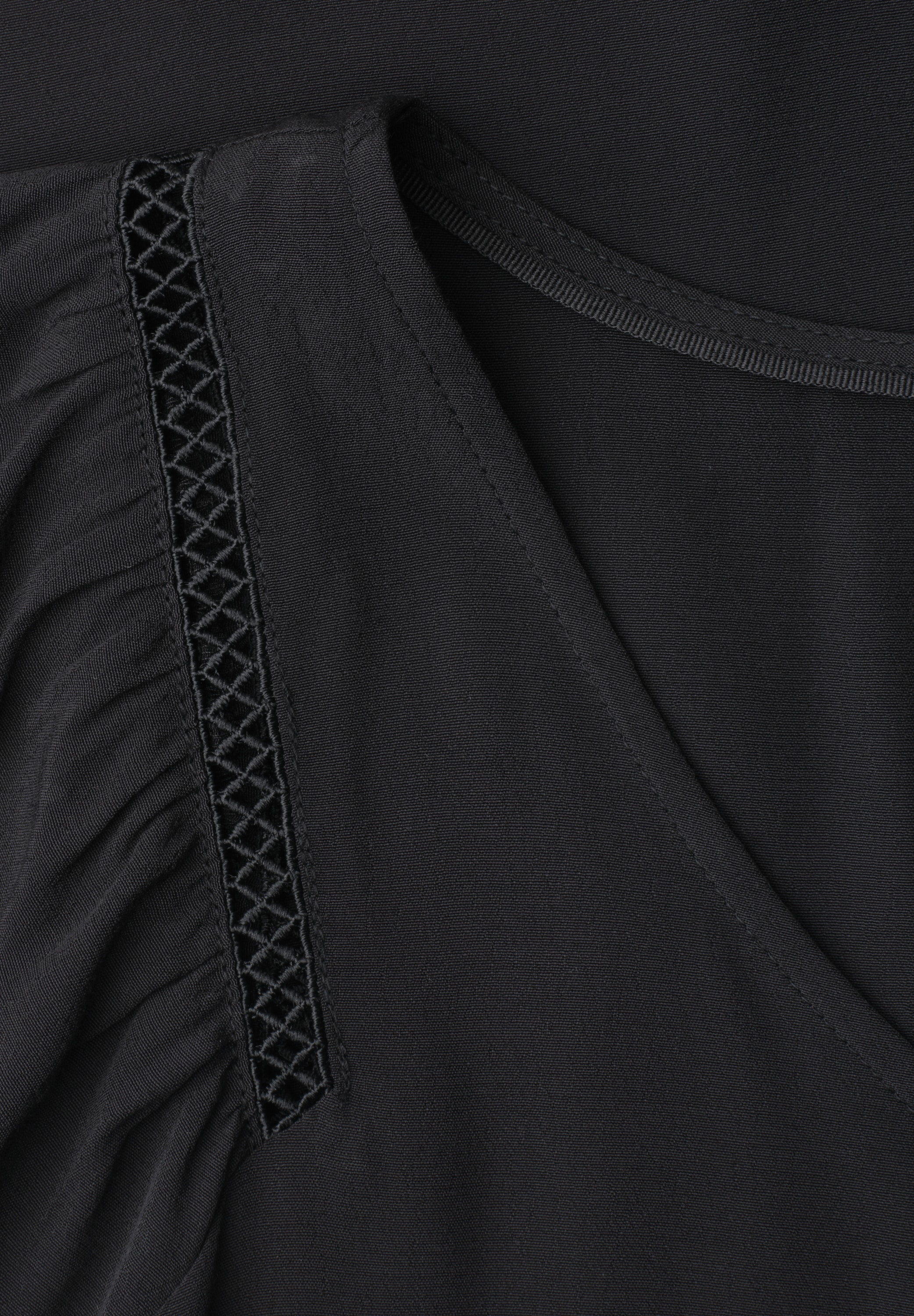 STREET ONE Kurzarmbluse Sommershirt mit Häkel/Tape-Details und V-Neck