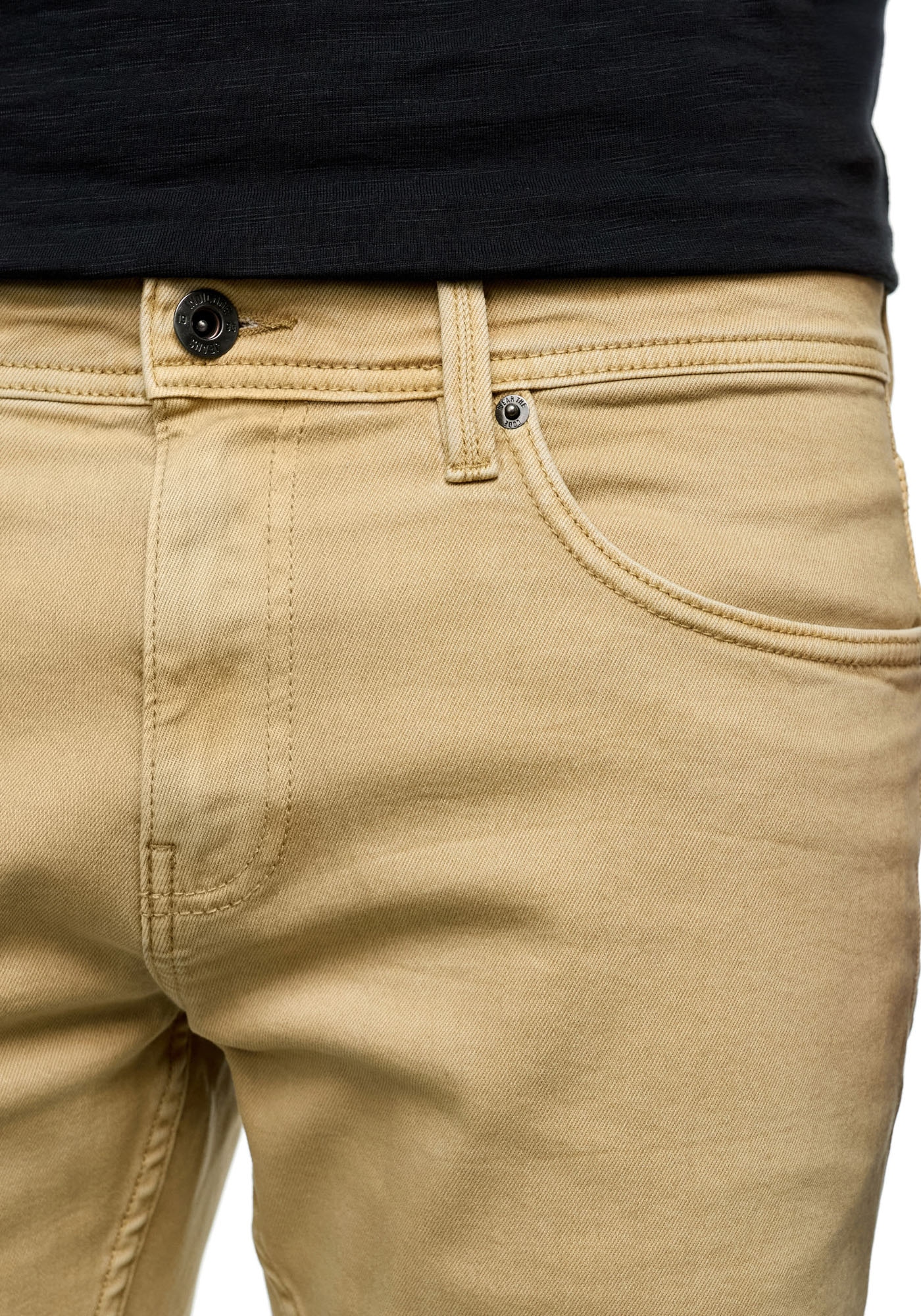 Indicode Chinoshorts »INSymon«