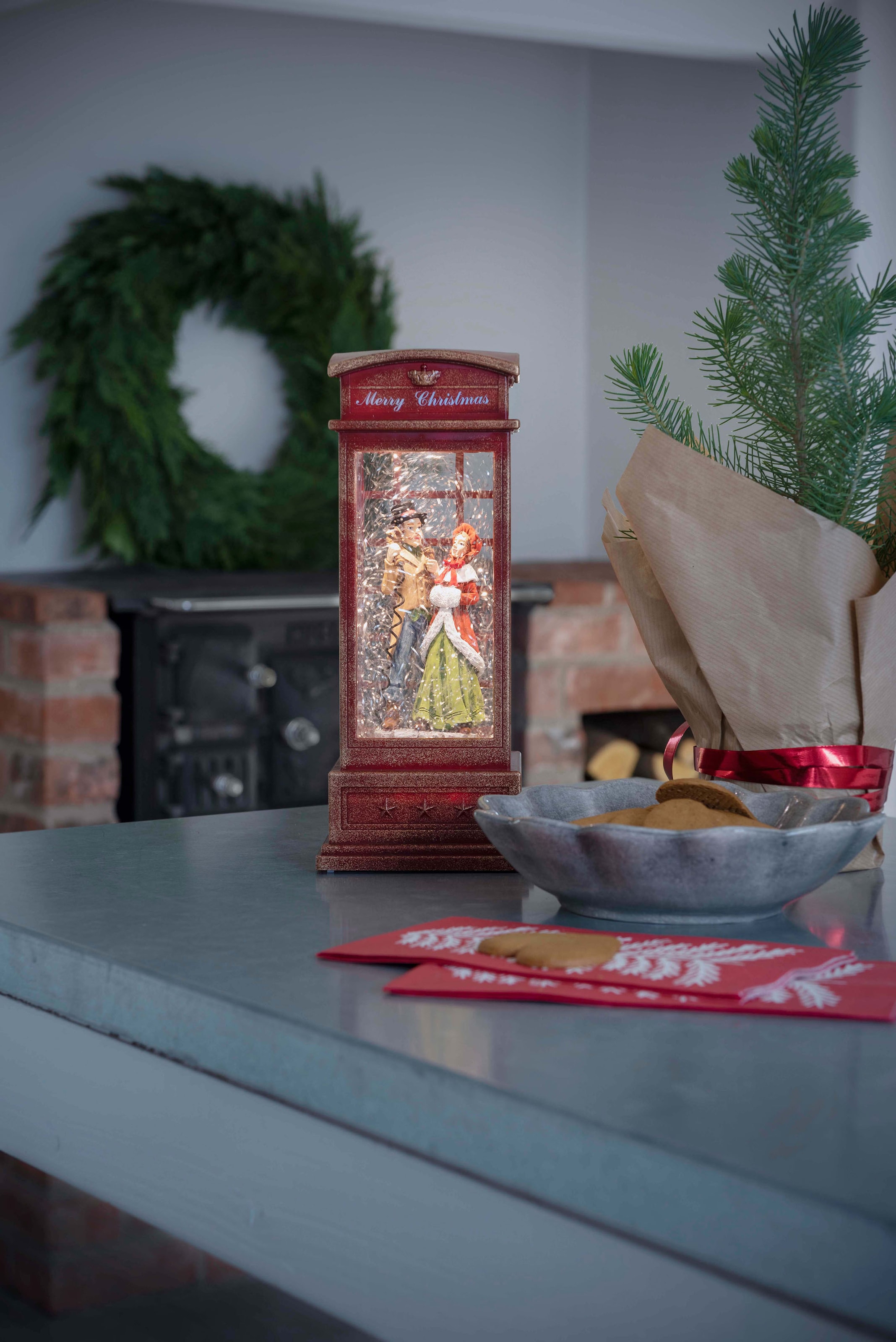 1 Online rot«, »Weihnachtsdeko Charles KONSTSMIDE im LED Dickens Style, LED Shop wassergefüllt Laterne flammig-flammig, Telefonzelle OTTO