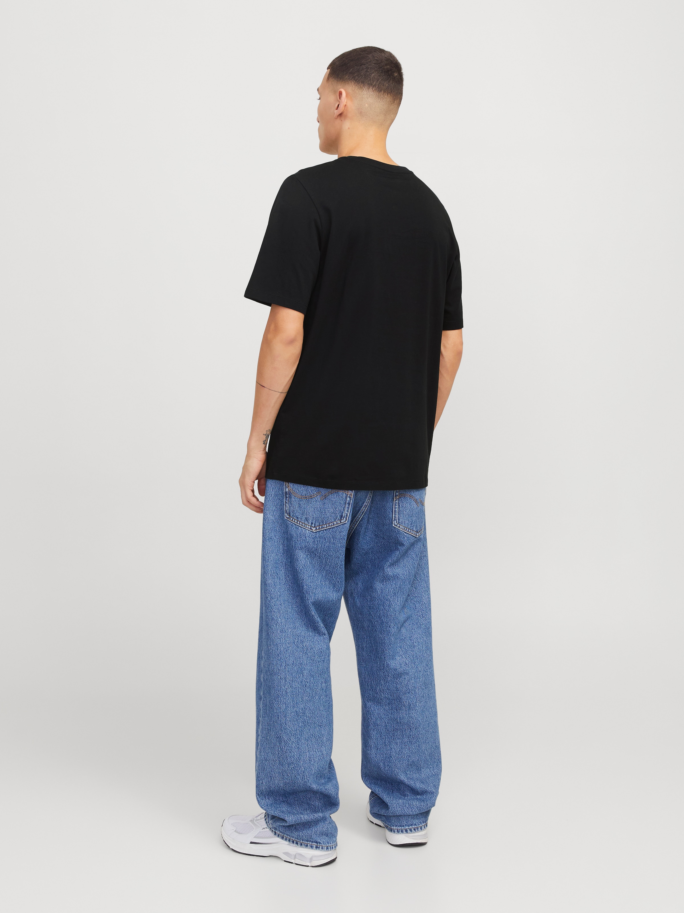 Jack & Jones Rundhalsshirt »JJELOGO TEE SS O-NECK 2 COL SS25 SN«, mit Logo Print