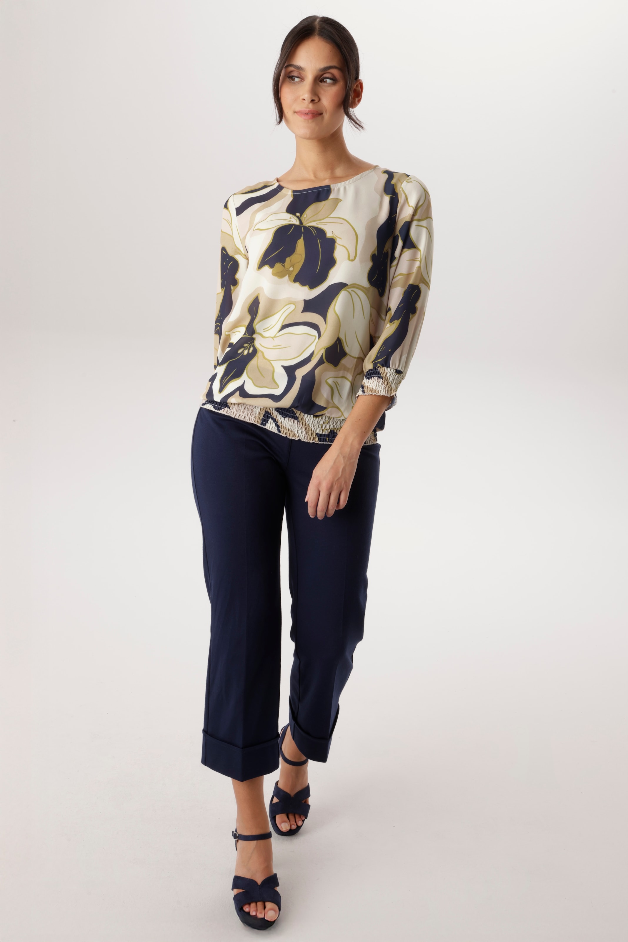 Aniston SELECTED Schlupfbluse mit Smokbündchen und allover Blumenmuster- NEUE  KOLLEKTION