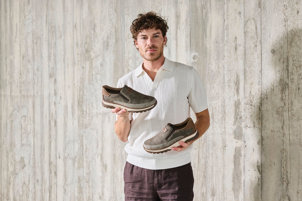 Rieker Slip-On Sneaker  Slipper, Halbschuh, Freizeitsneaker mit Kontrastbesatz