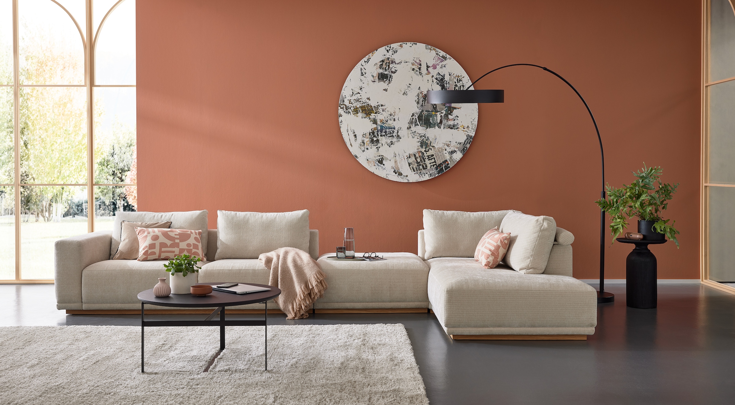 Musterring Wohnlandschaft Anreihsofa mit Armlehne links, Eckteil rechts mit Kissen & Hocker