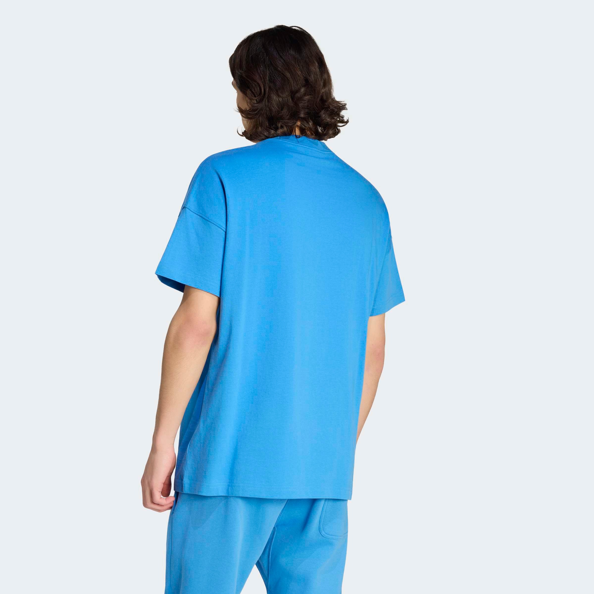 adidas Sportswear »M A SZN T« mit sportlichem Stil, Kurzarmdesign, ohne Verschluss, aus Baumwolle