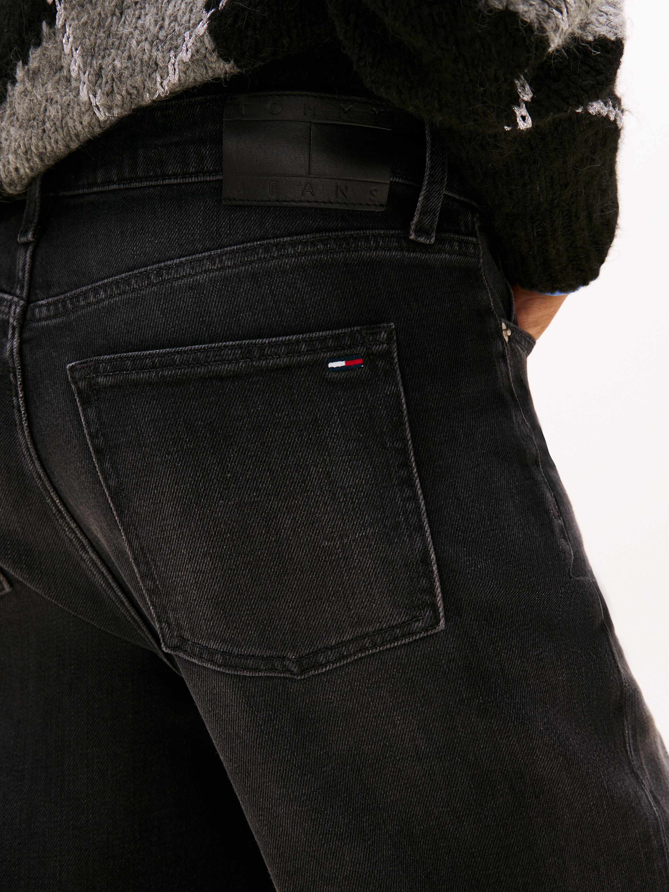 Tommy Jeans Bootcut-Jeans »BELLA HGH FLR« in ausgestellter Form