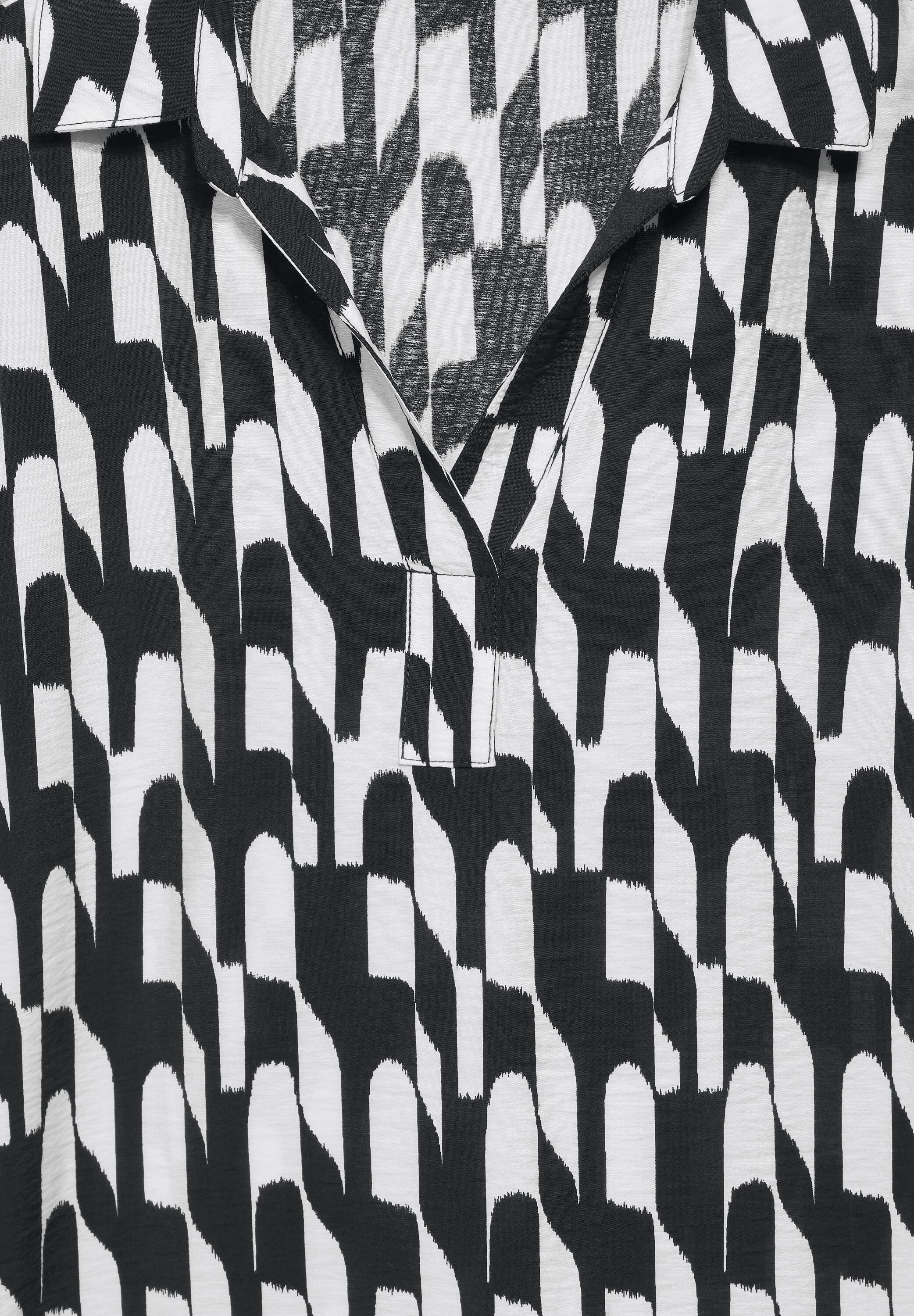 STREET ONE Blusenkleid, mit grafischem Muster