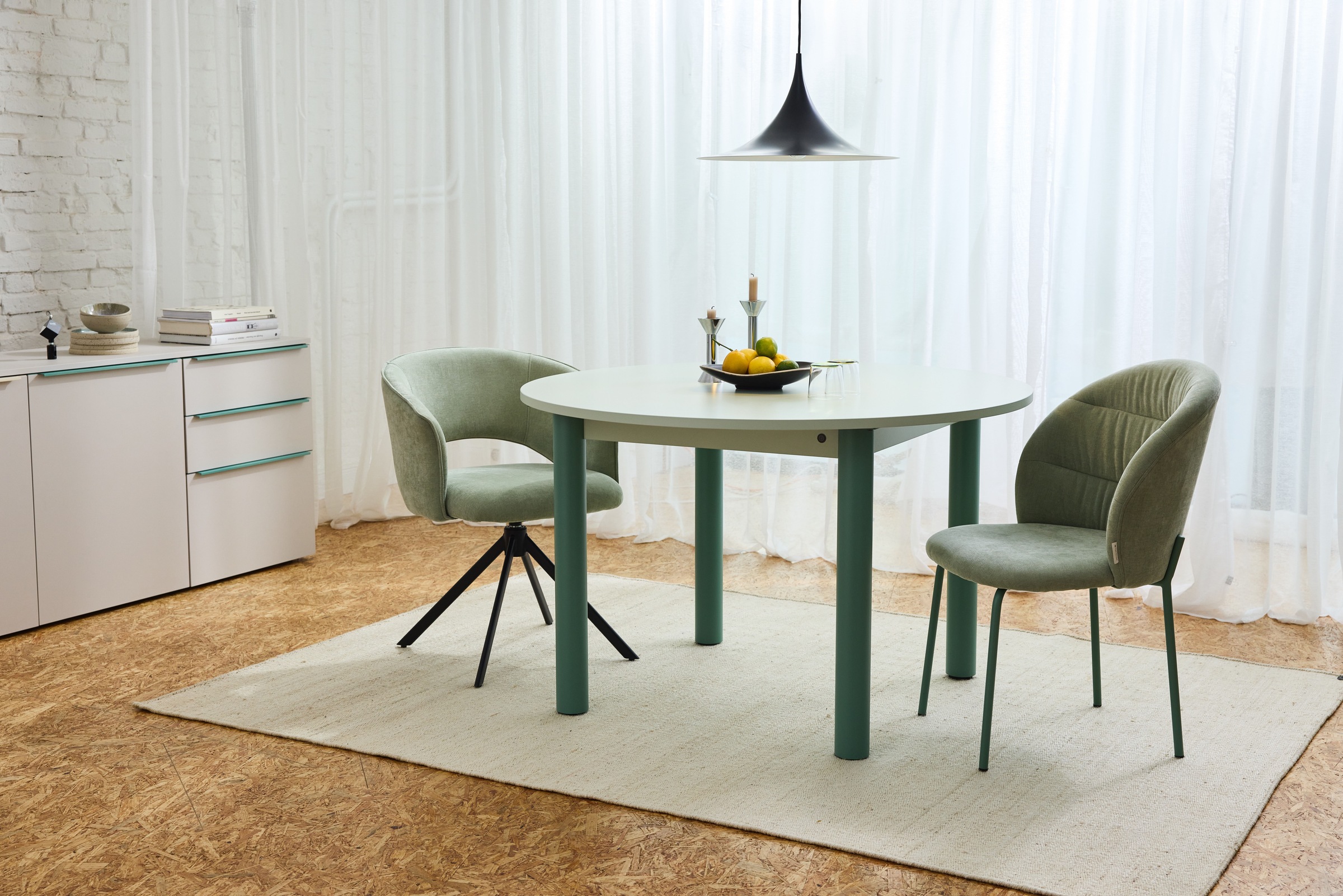 TOM TAILOR HOME Armlehnstuhl »CURVY ARMCHAIR«, (Set), 2 St., Chenille, mit Armlehnen, drehbar, Rückholfunktion, Rückenausschnitt