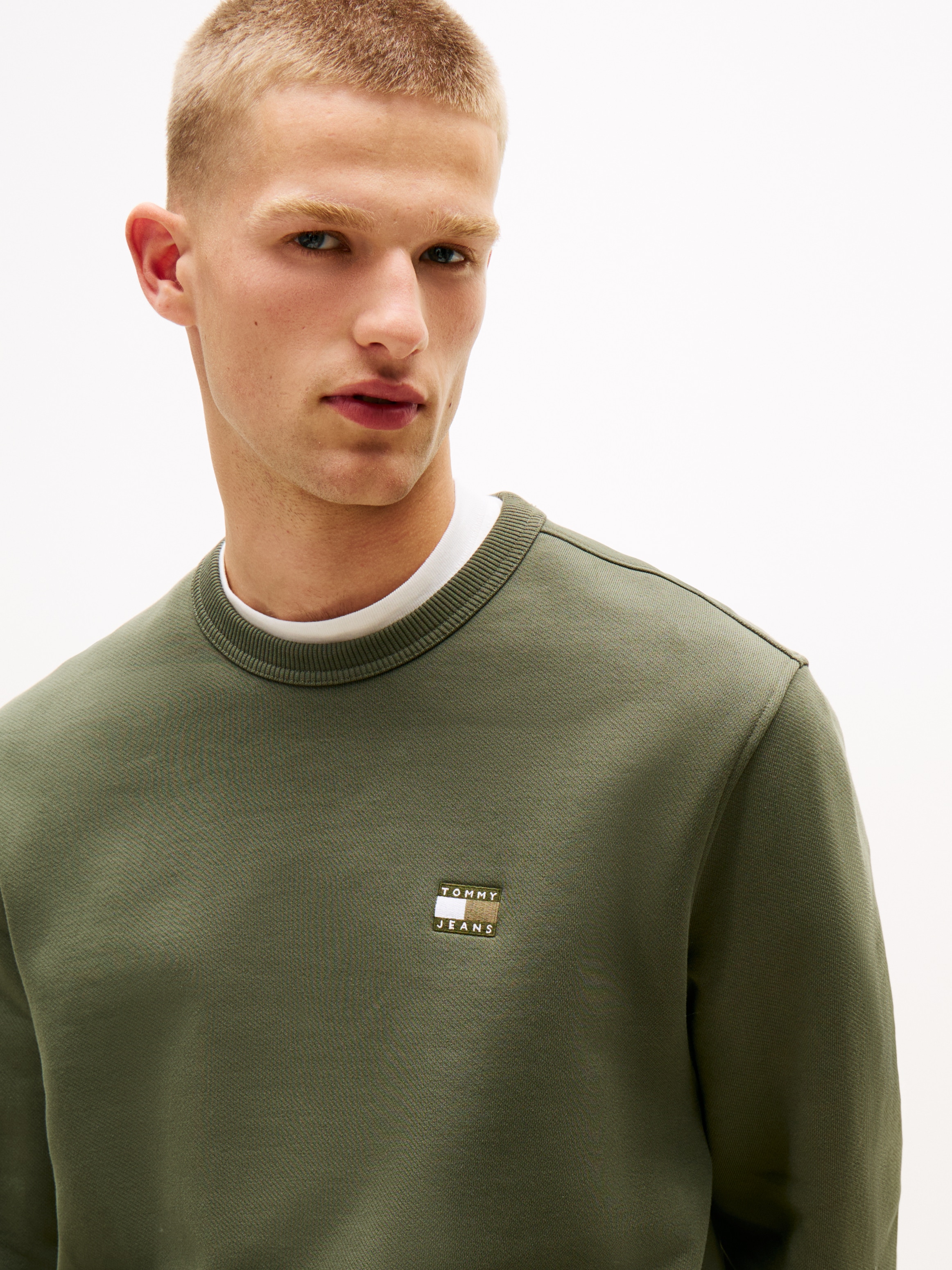 Tommy Jeans Sweatshirt »TJM REG BADGE CREW EXT«, Mit Rundhalsausschnitt