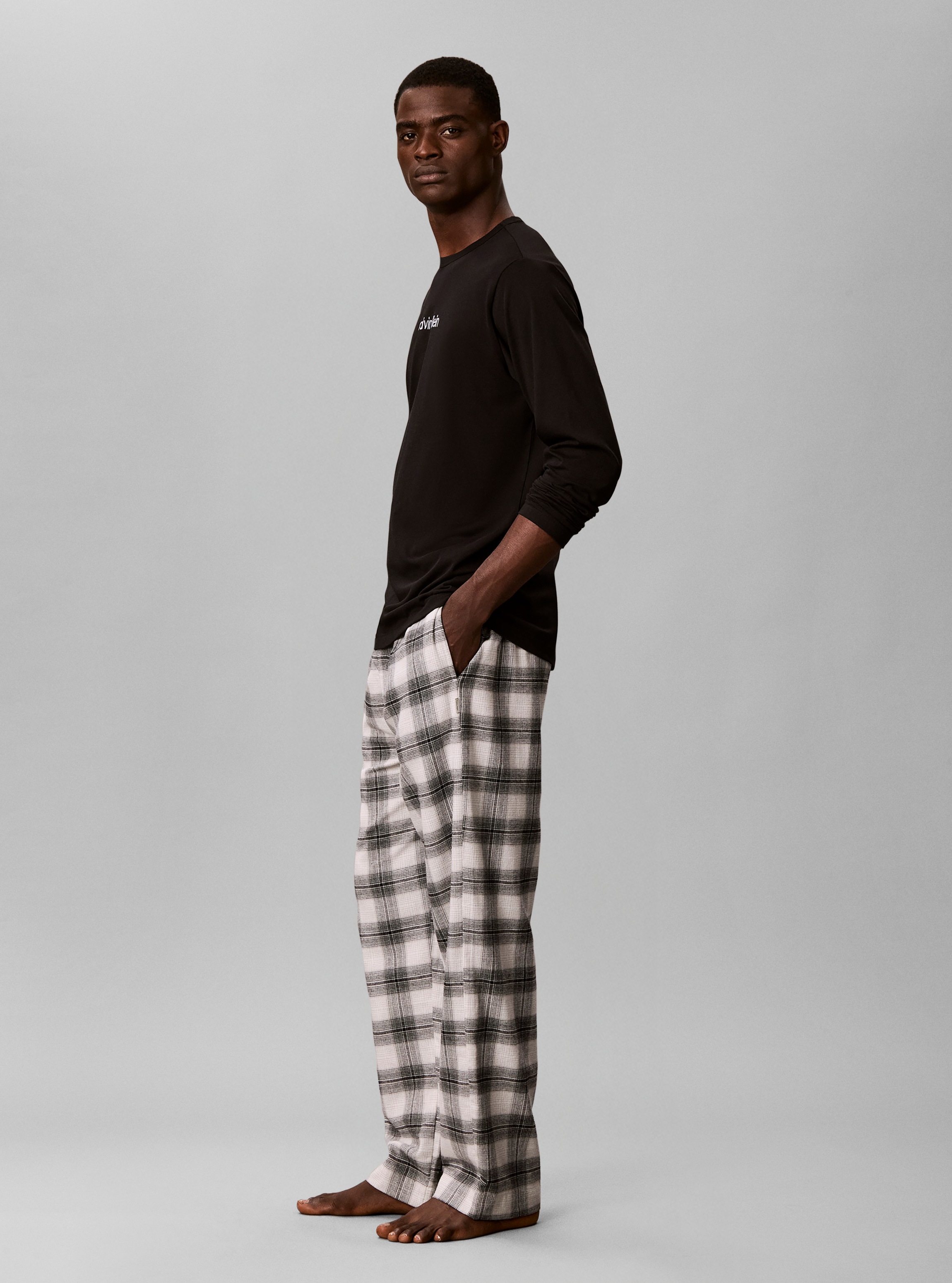 Calvin Klein Underwear Schlafanzug »LS TEE PANT SET« Mit elastischem Bund