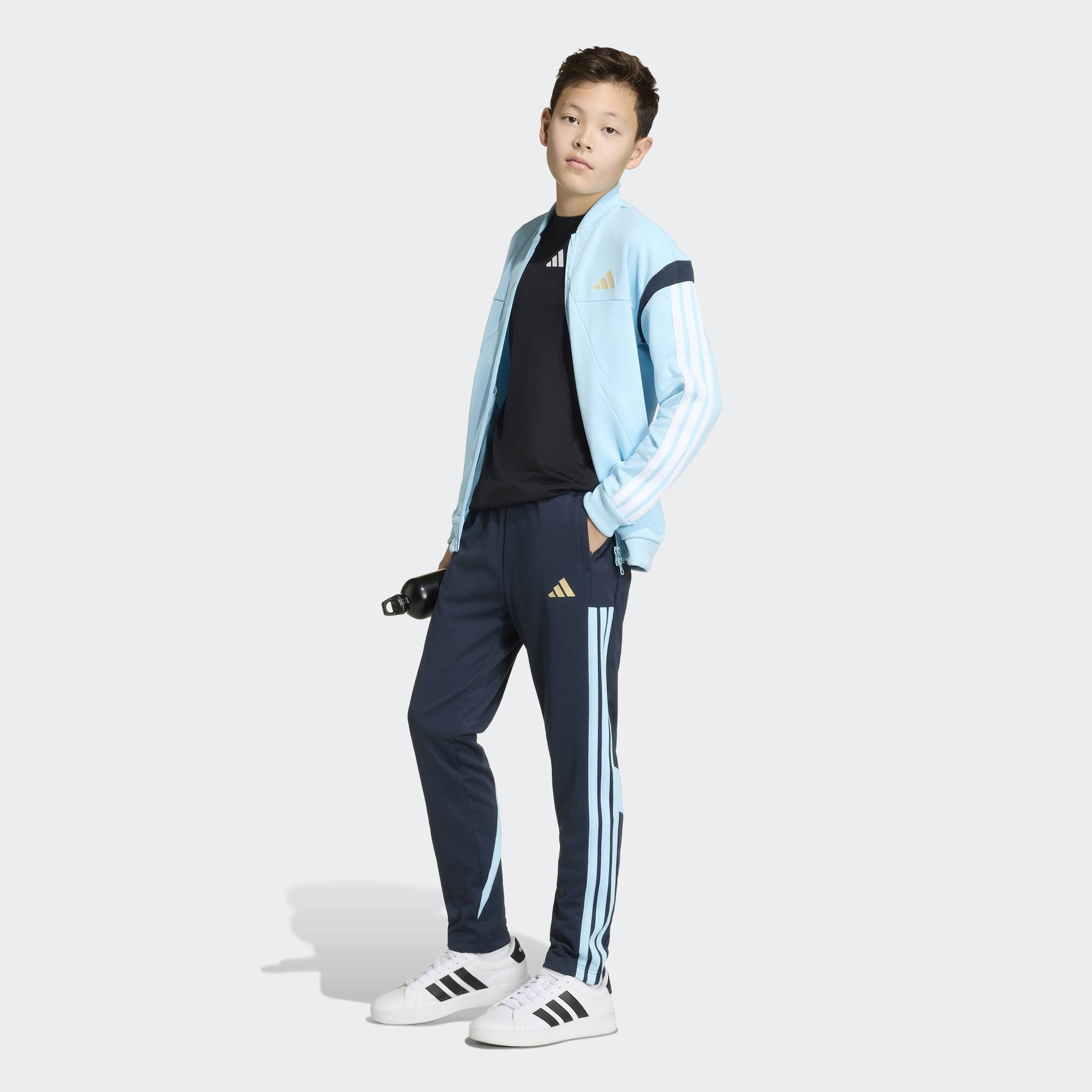 adidas Sportswear Trainingsjacke »J HOT« für Kinder, mit Reißverschluss, aus Polyester