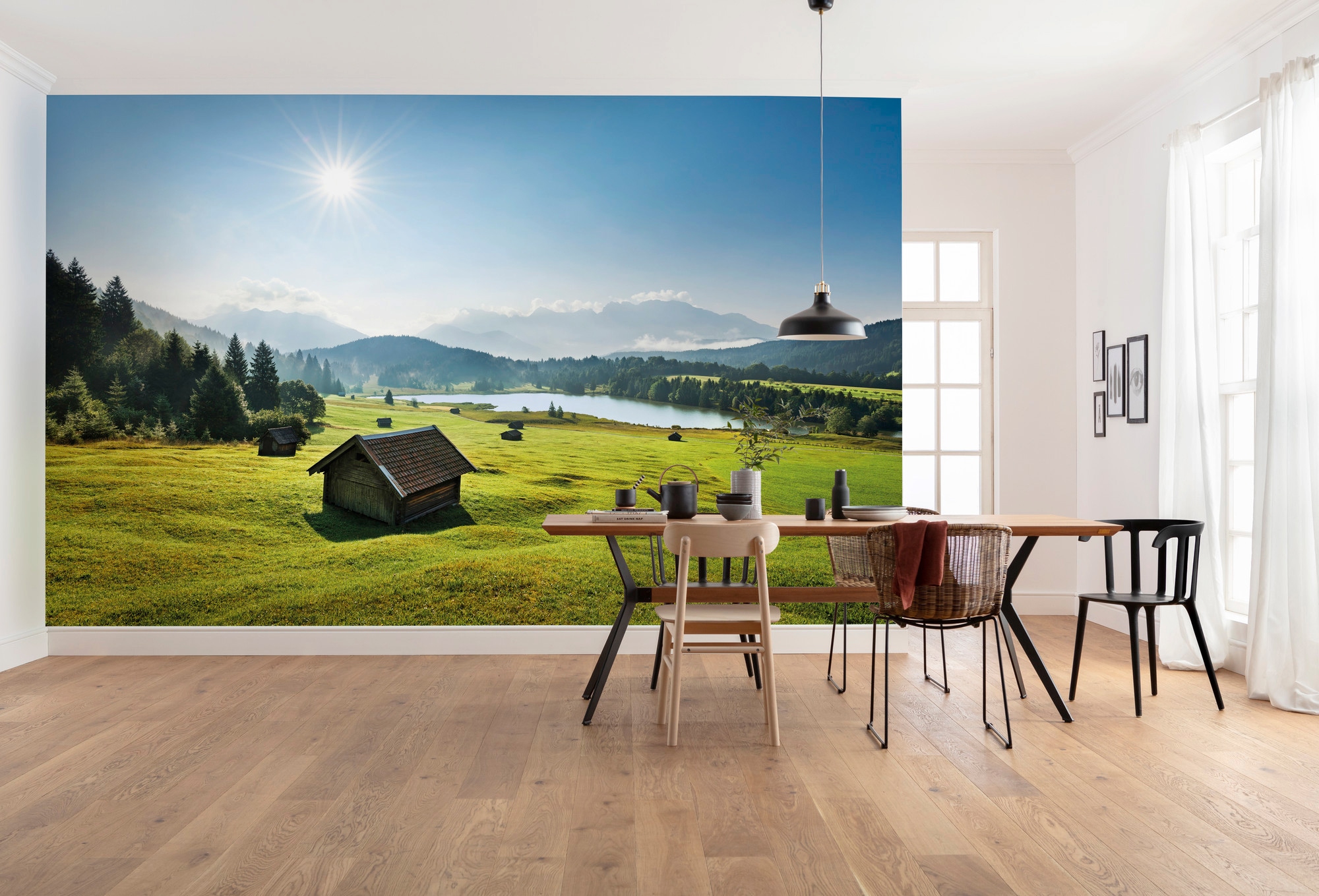 Komar Vliestapete »Bergwiese vor Karwendel«, 450x280 cm (Breite x Höhe), Wohnzimmer, Schlafzimmer