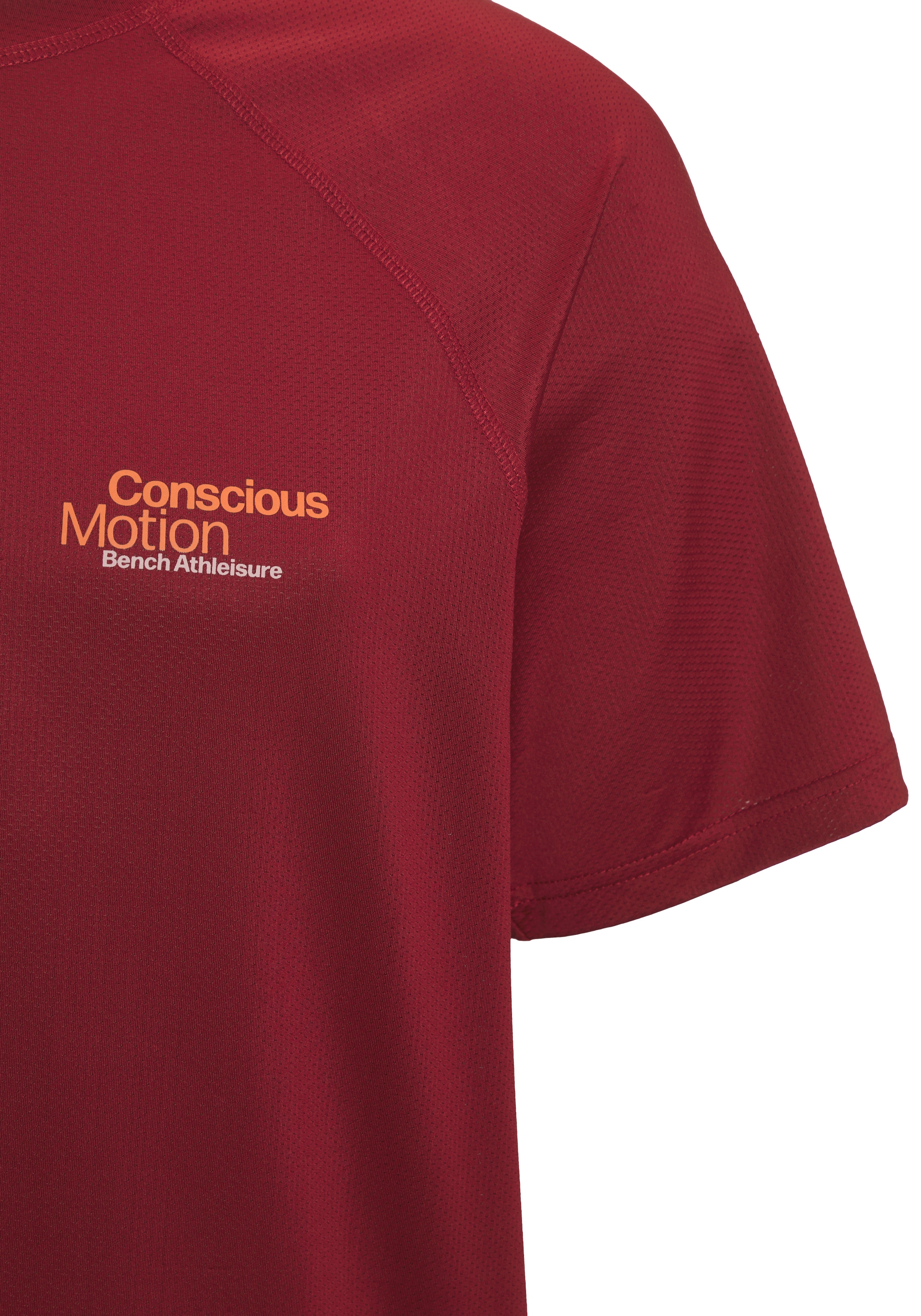 Bench. Kurzarmshirt 1 mit sportlichem Motivdruck