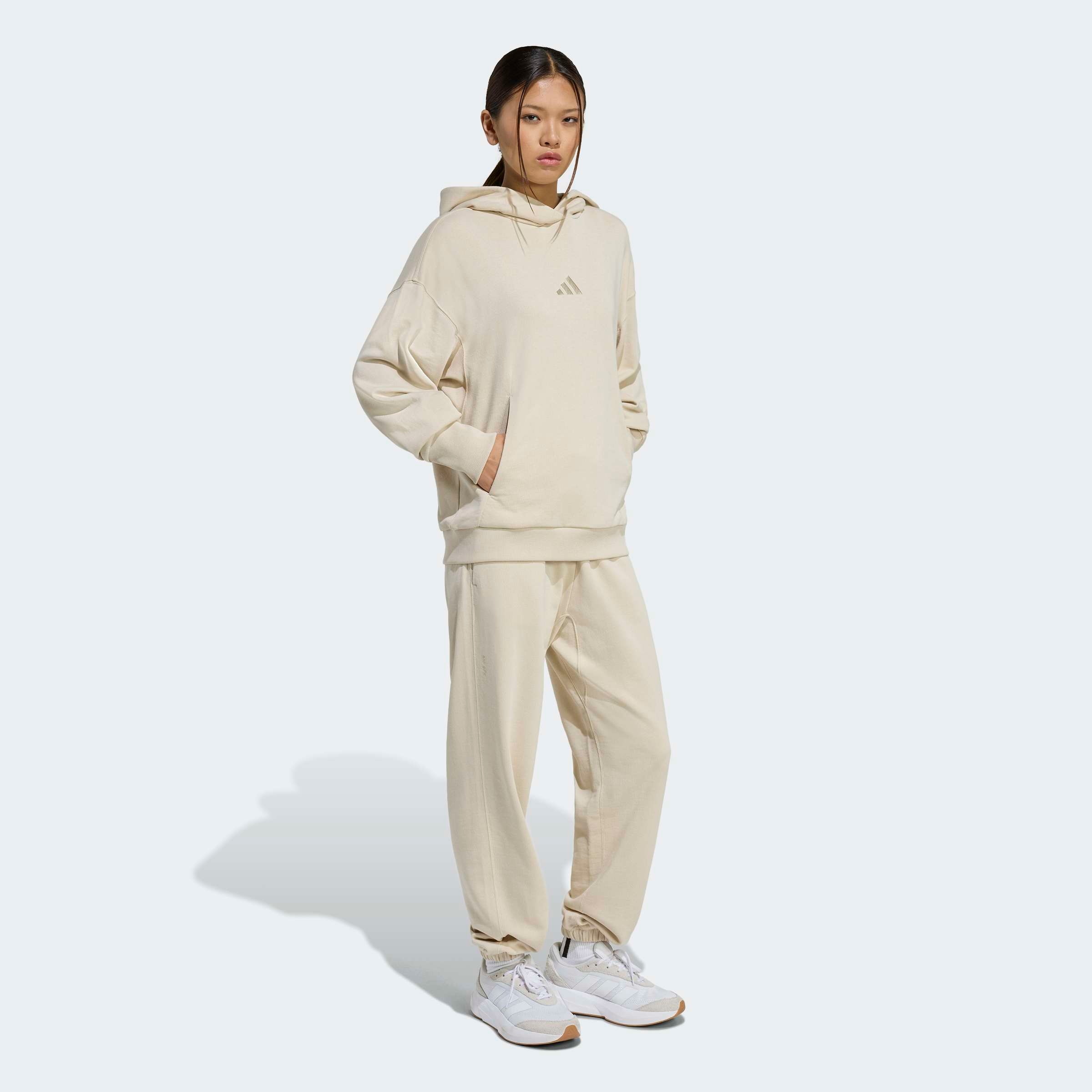 adidas Sportswear Kapuzensweatshirt »W ALL SZN FT HD«
