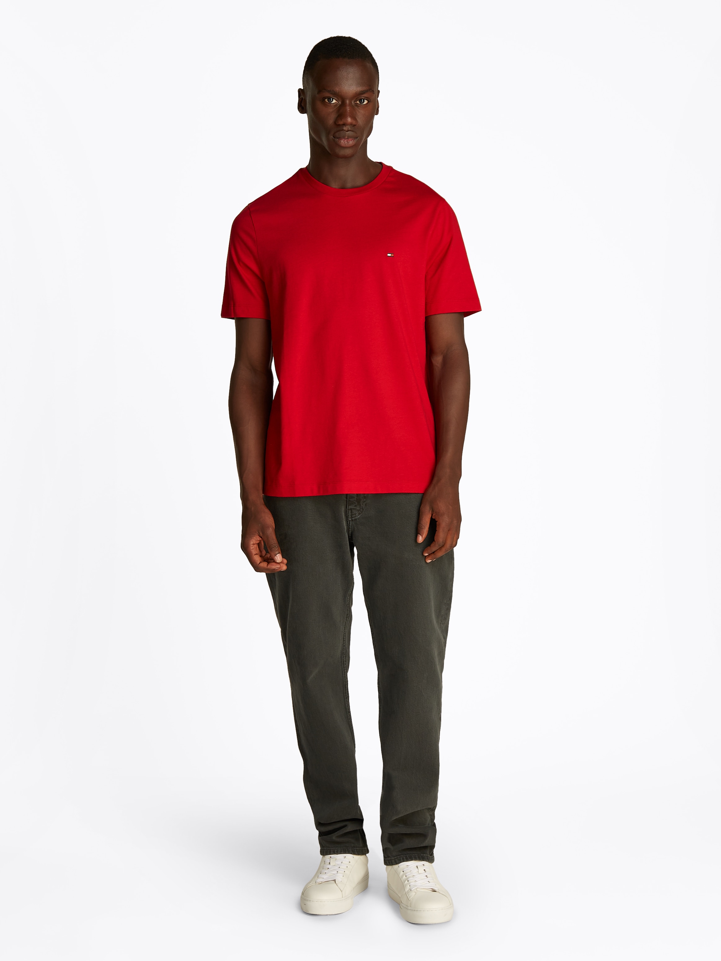 Tommy Hilfiger T-Shirt »ESSENTIAL REG FIT SOLID TEE«, mit Rundhalsausschnitt