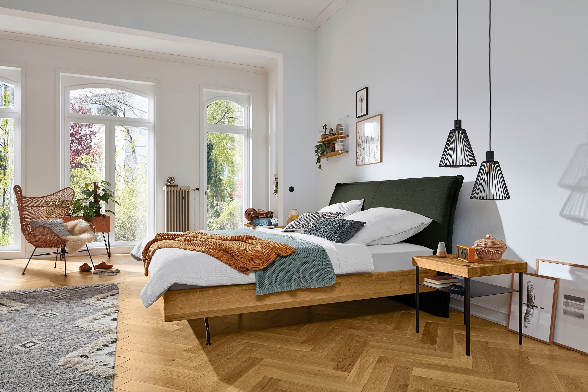 Birkenstock Polsterbett »Graz«, mit hohem, gepolstertem Kopfteil, Gestell in Eiche natur, Metallfüße
