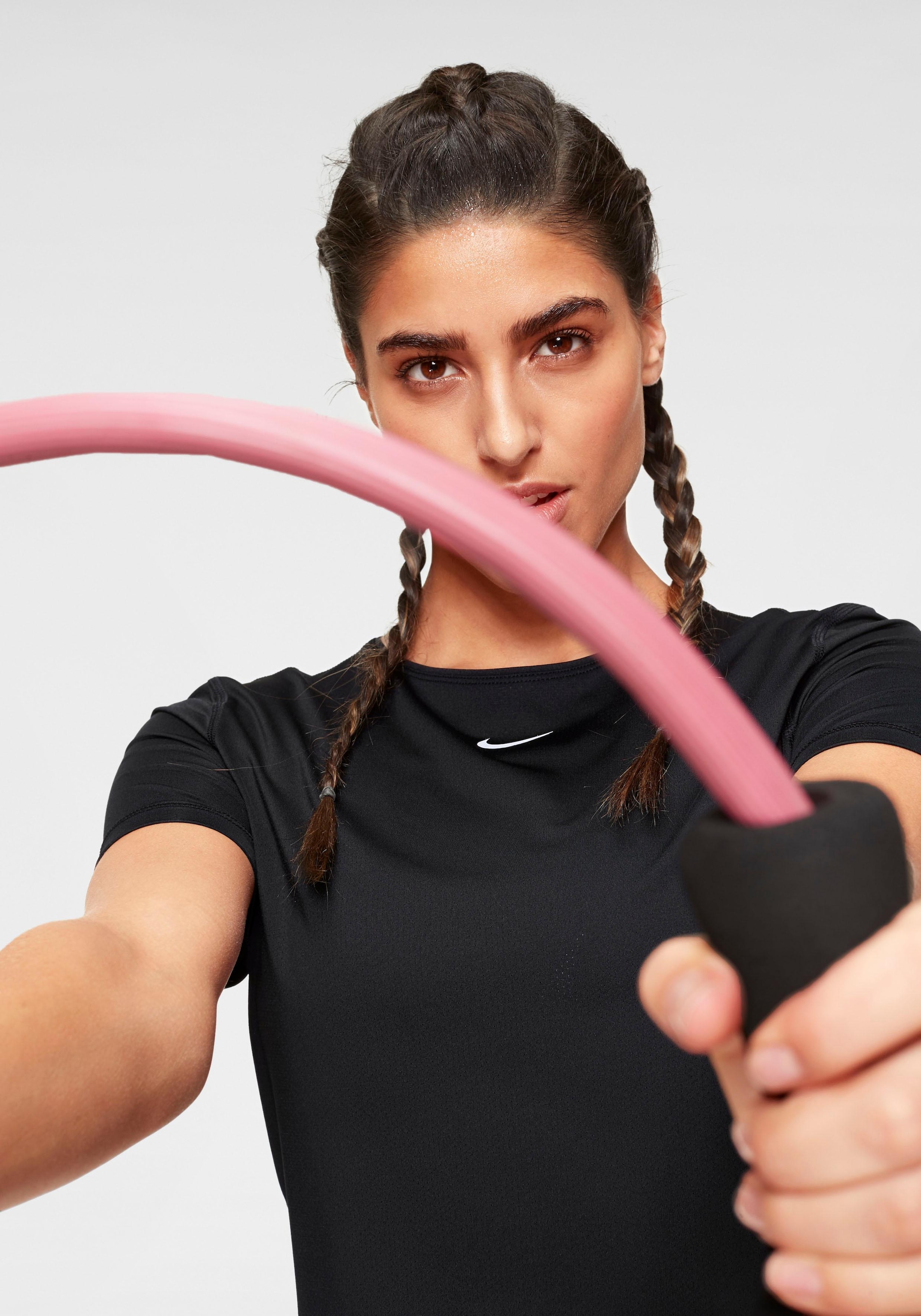 Nike Funktionsshirt »WOMEN NIKE SHORTSLEEVE online MESH«, PERFORMANCE ALL bei OTTO TOP DRI-FIT OVER Technology bestellen