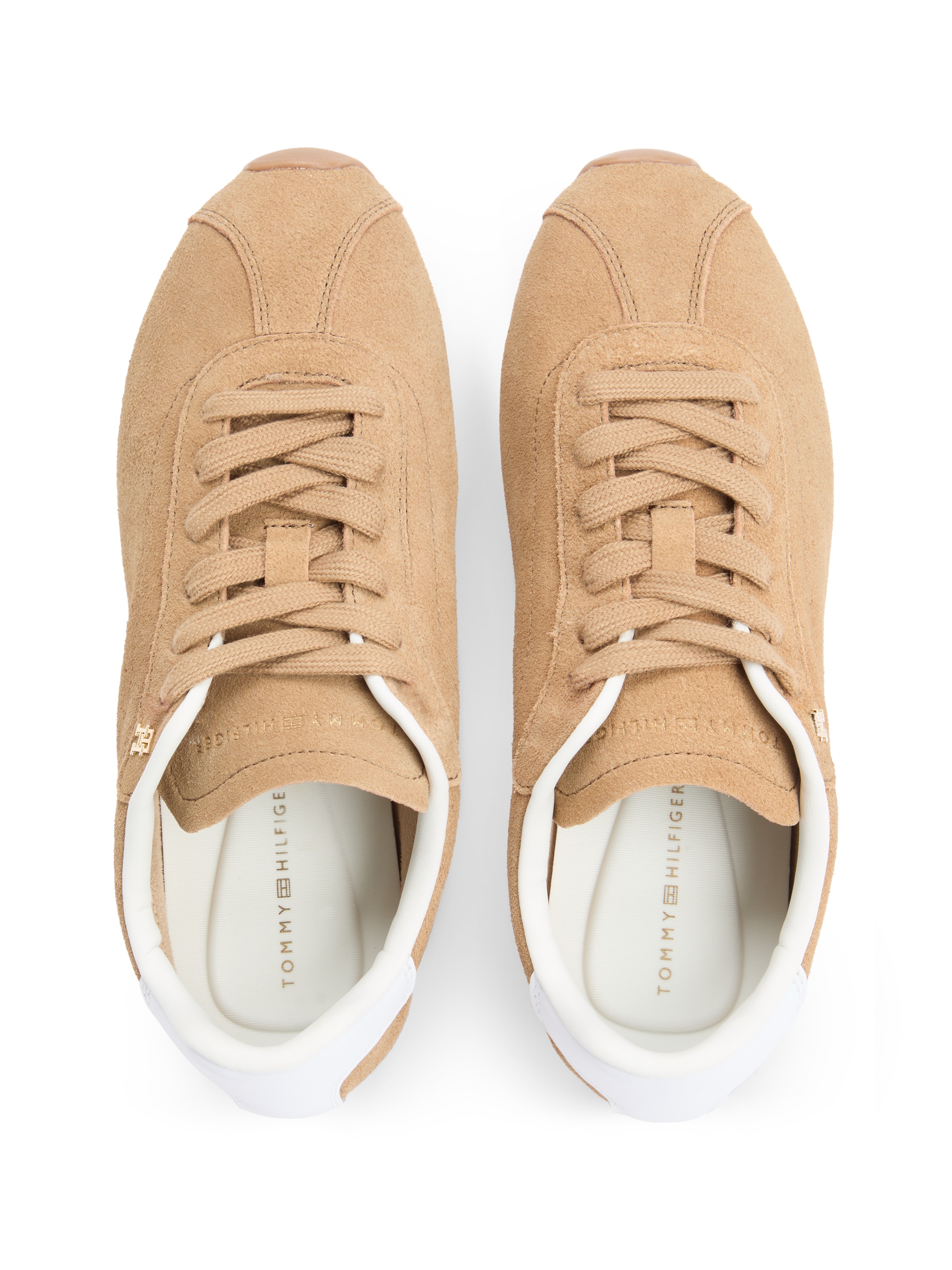 Tommy Hilfiger Sneaker »TH BELLA LOW RUNNER SUEDE«  Halbschuh, Schnürer, Freizeitschuh mit kontrastfarbenem Fersenbesatz