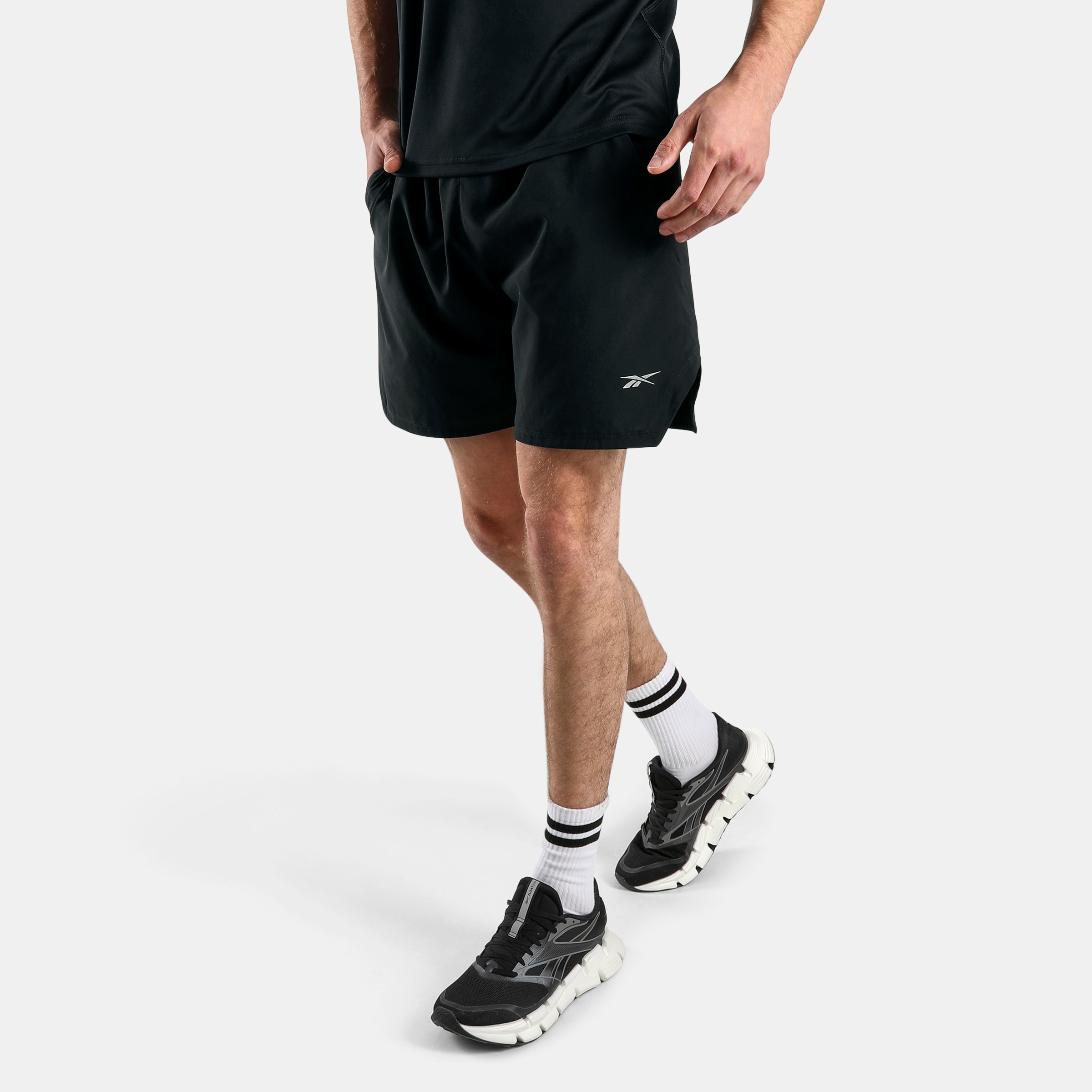 Reebok Laufshorts »ID RUN SHORTS«  sportlicher Stil, für Lauftraining und sportliche Aktivitäten