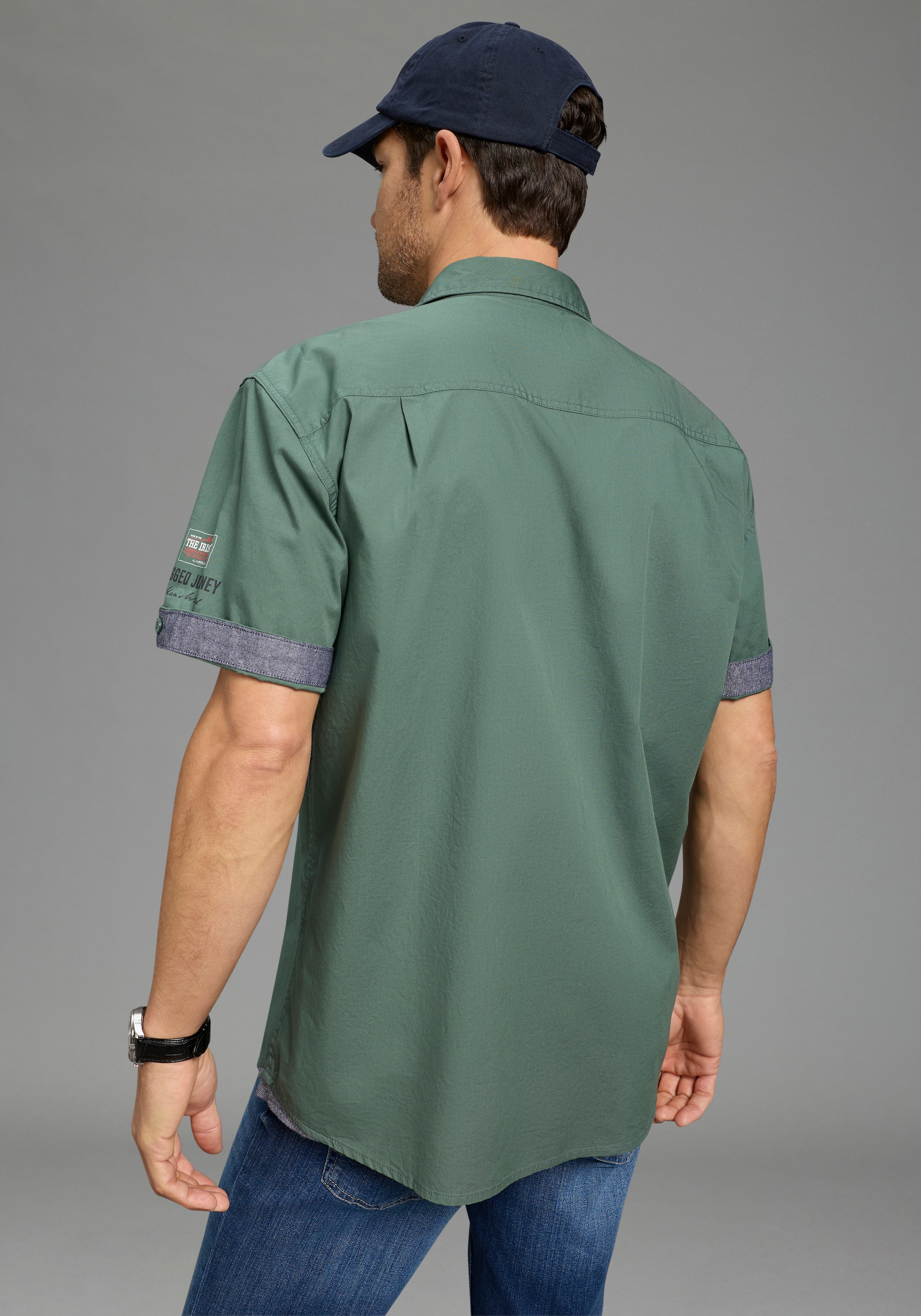 Man's World Kurzarmhemd mit Print und Aufnähern