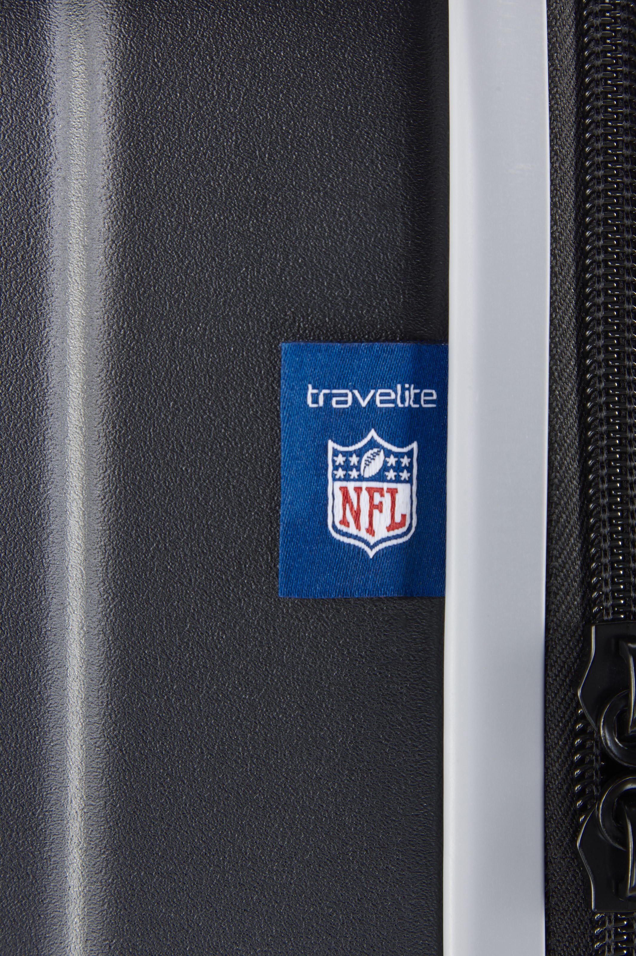 travelite »travelite x NFL Koffer Hartschale« 103 l 4 Rollen mit TSA-Schloss und 4 Doppelrollen – offizielles NFL-Teamdesign