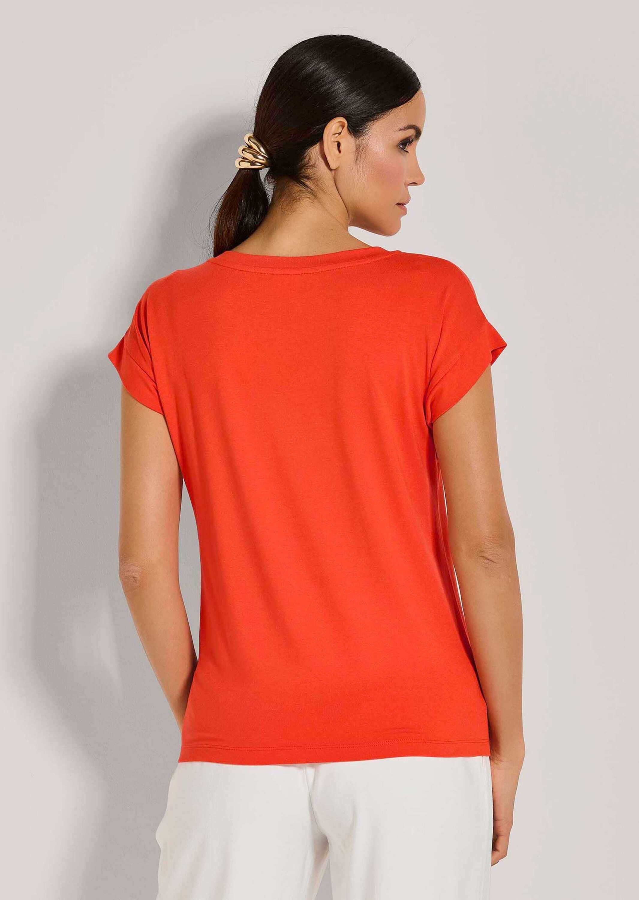 MADELEINE Kurzarmshirt »Shirt Zeitloses Blusenshirt mit V-Ausschnitt«