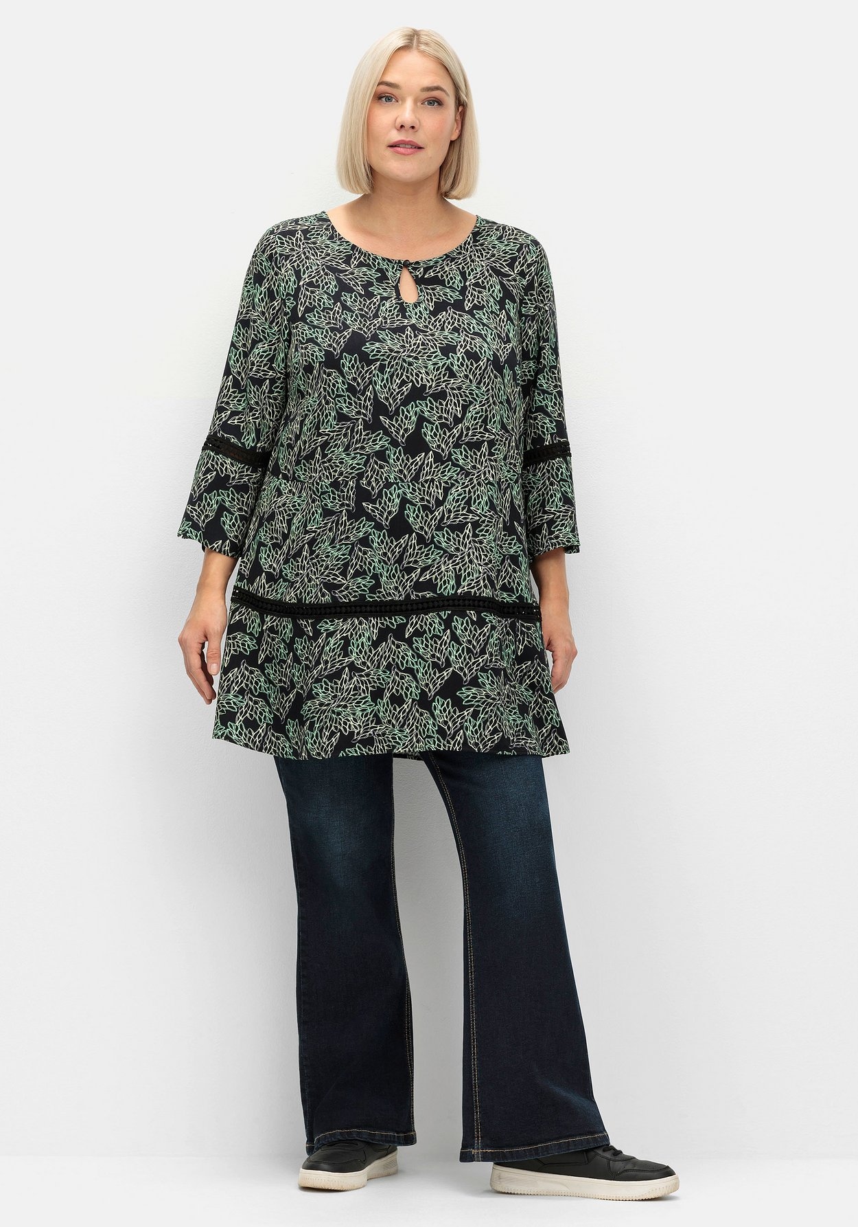 Sheego Longtunika »Longtunika mit floralem Print und Lochmusterdetails«