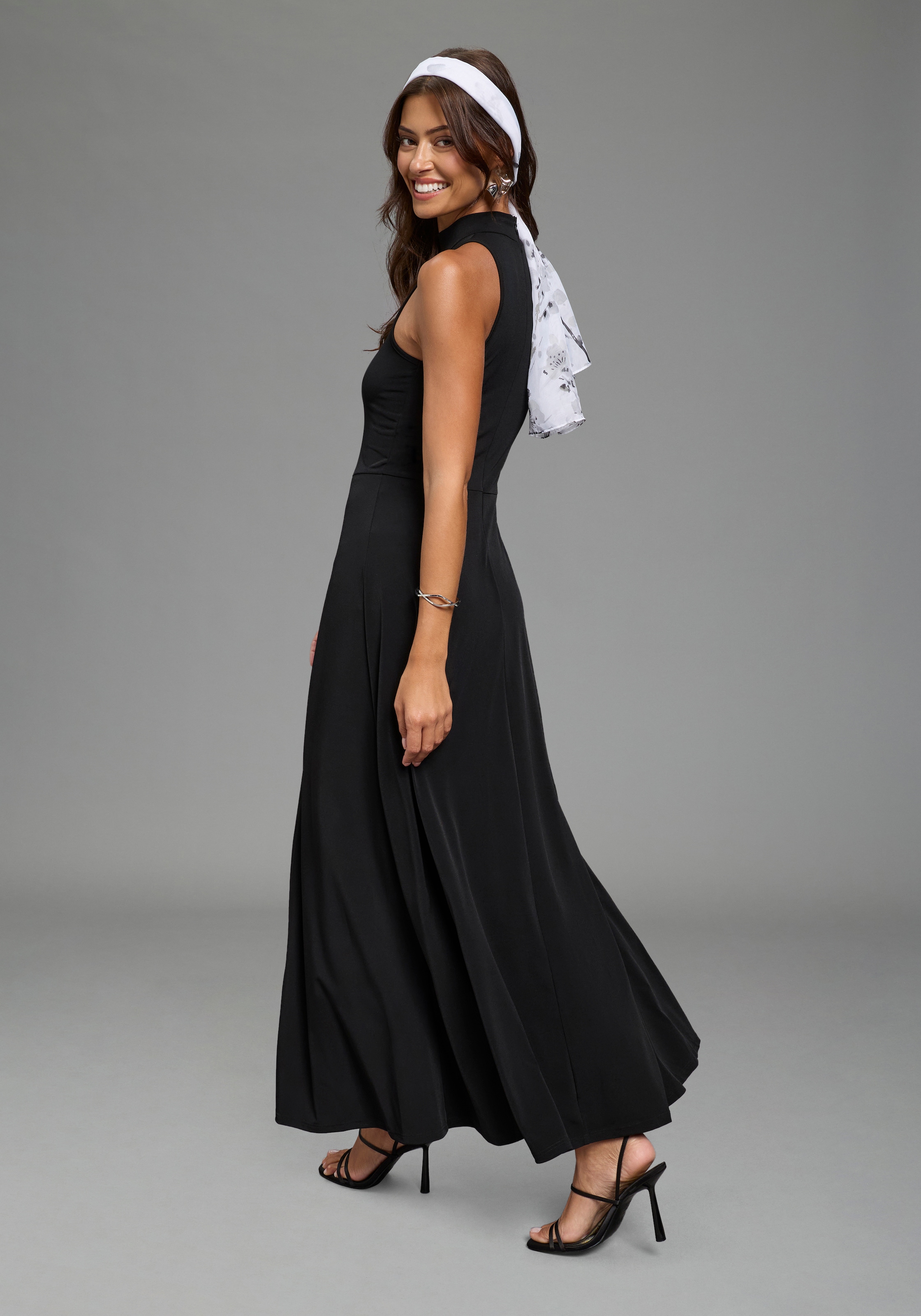 Melrose Jumpsuit mit angesetztem Rock im 2in1 Look