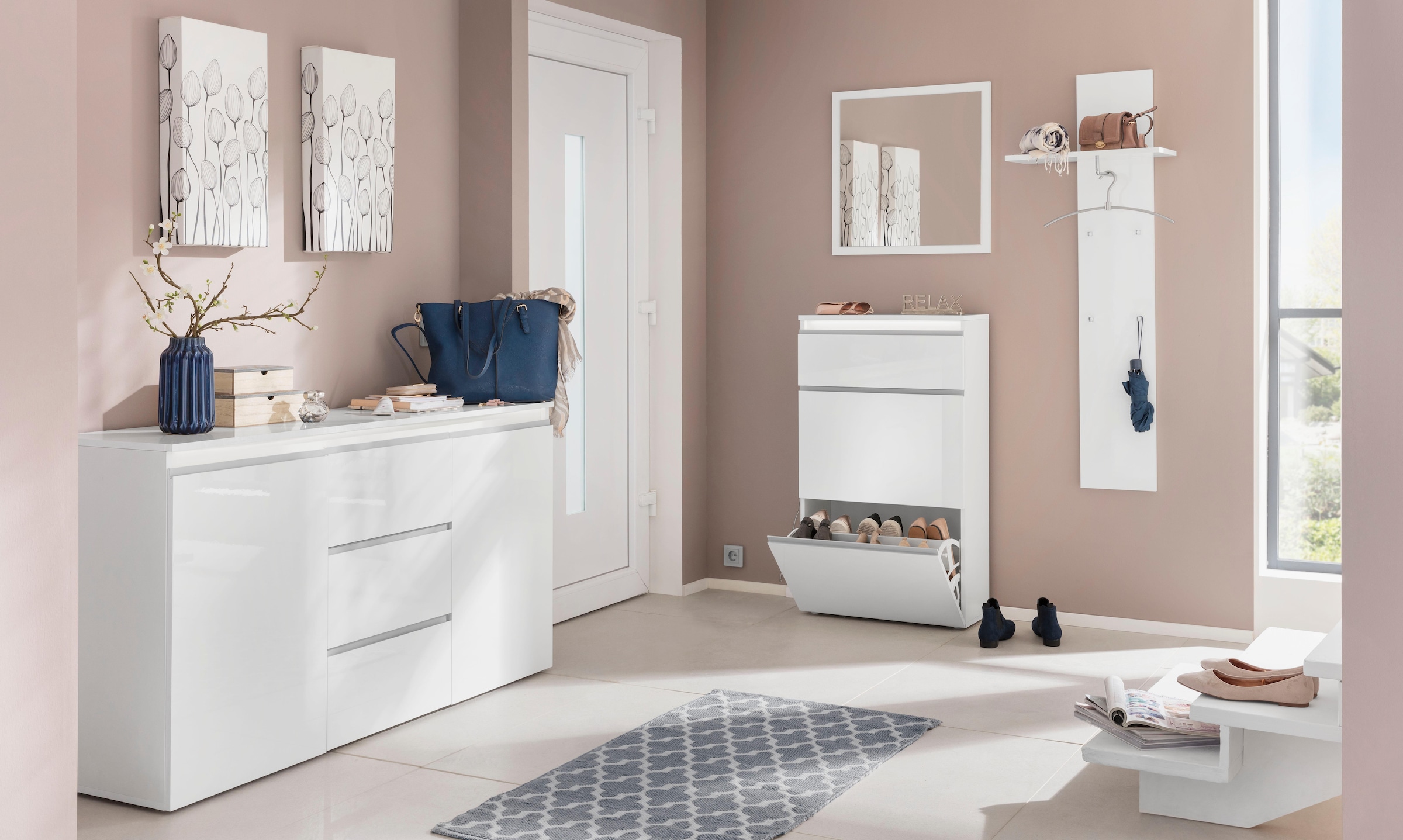 INOSIGN Kommode »Magic, Kommode, Schrank, Kredenz«, mit 2 Türen und 3 Schubkästen Hochglanz lackiert (B/T/H) 150x40x81 cm