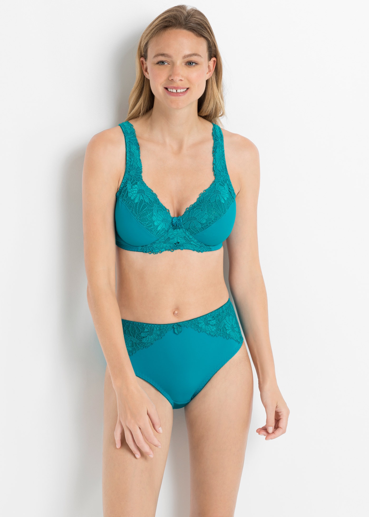 bonprix Minimizer-BH »Minimizer-BH mit gepolsterten Trägern (2er Pack)« Packung, 2 Stk. Minimizer-Passform, mit gepolsterten Trägern, mit edler Spitze