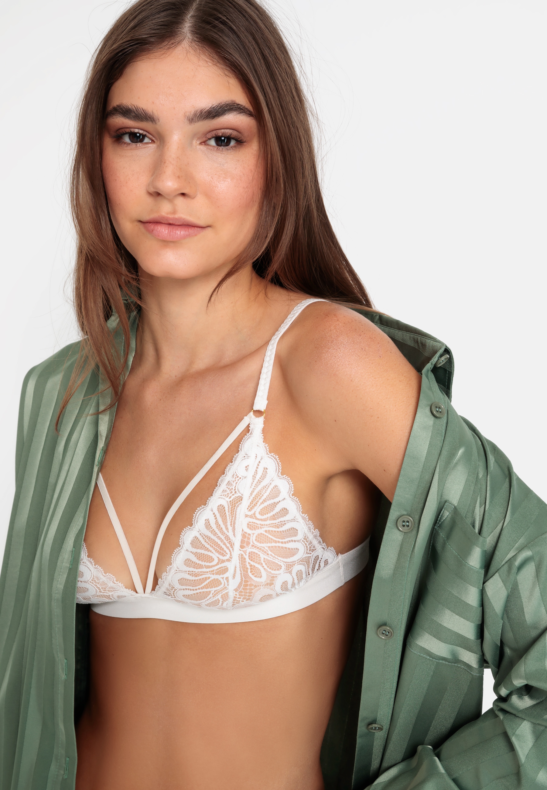 LSCN by LASCANA Bralette, aus blättriger Spitze