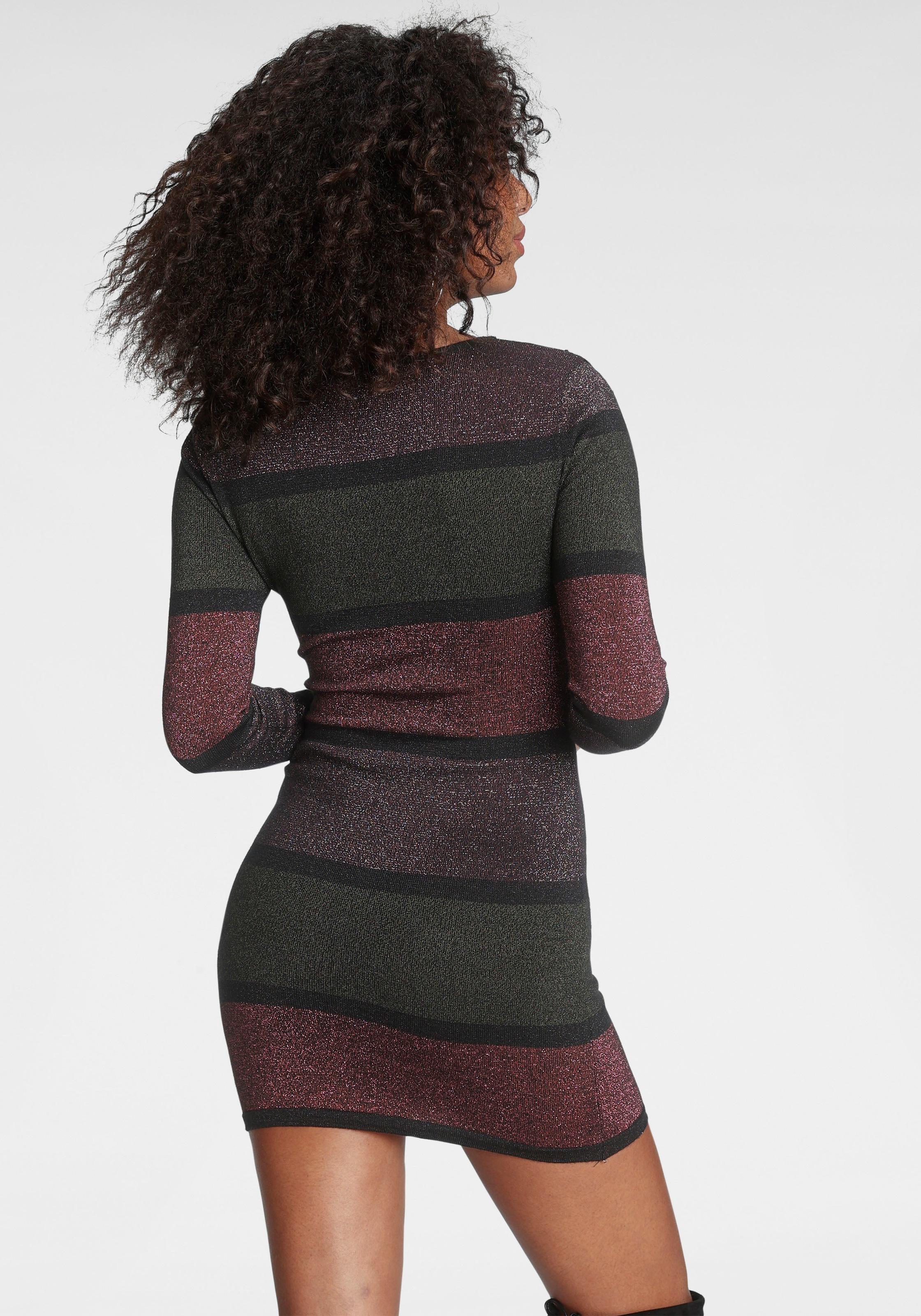 Melrose Strickkleid, schicke Anlässe, kurzes Kleid, femininer Stil