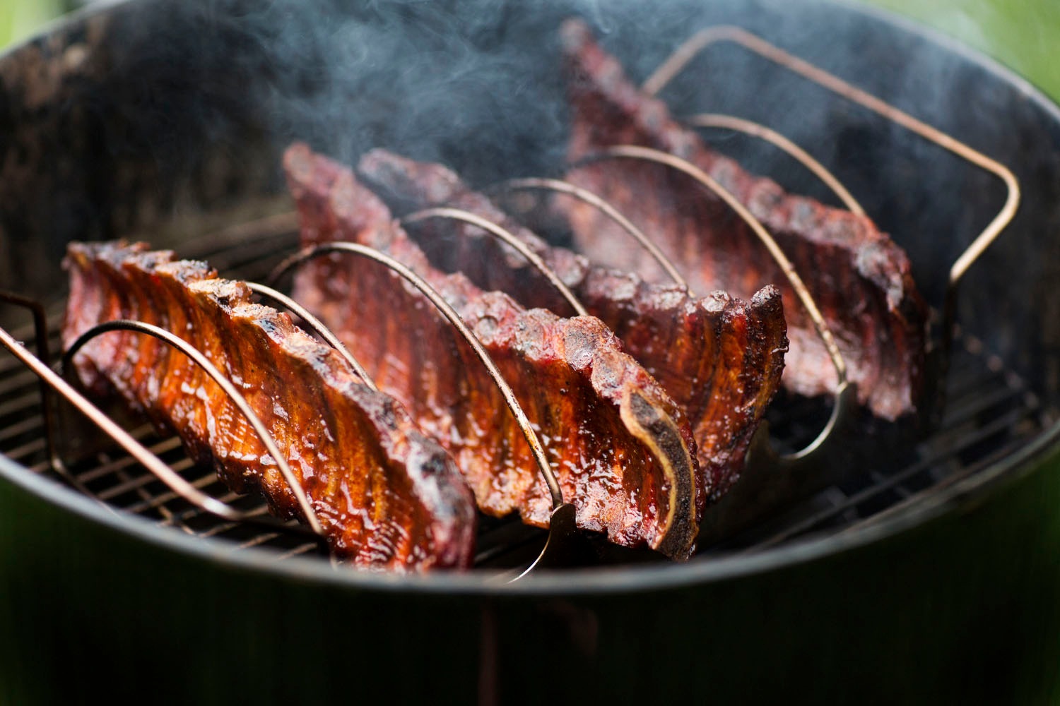 RÖSLE Sparerib-Halter »25087«, Aufsatz zur Zubereitung von Spareribs, Bratenkorb, Edelstahl
