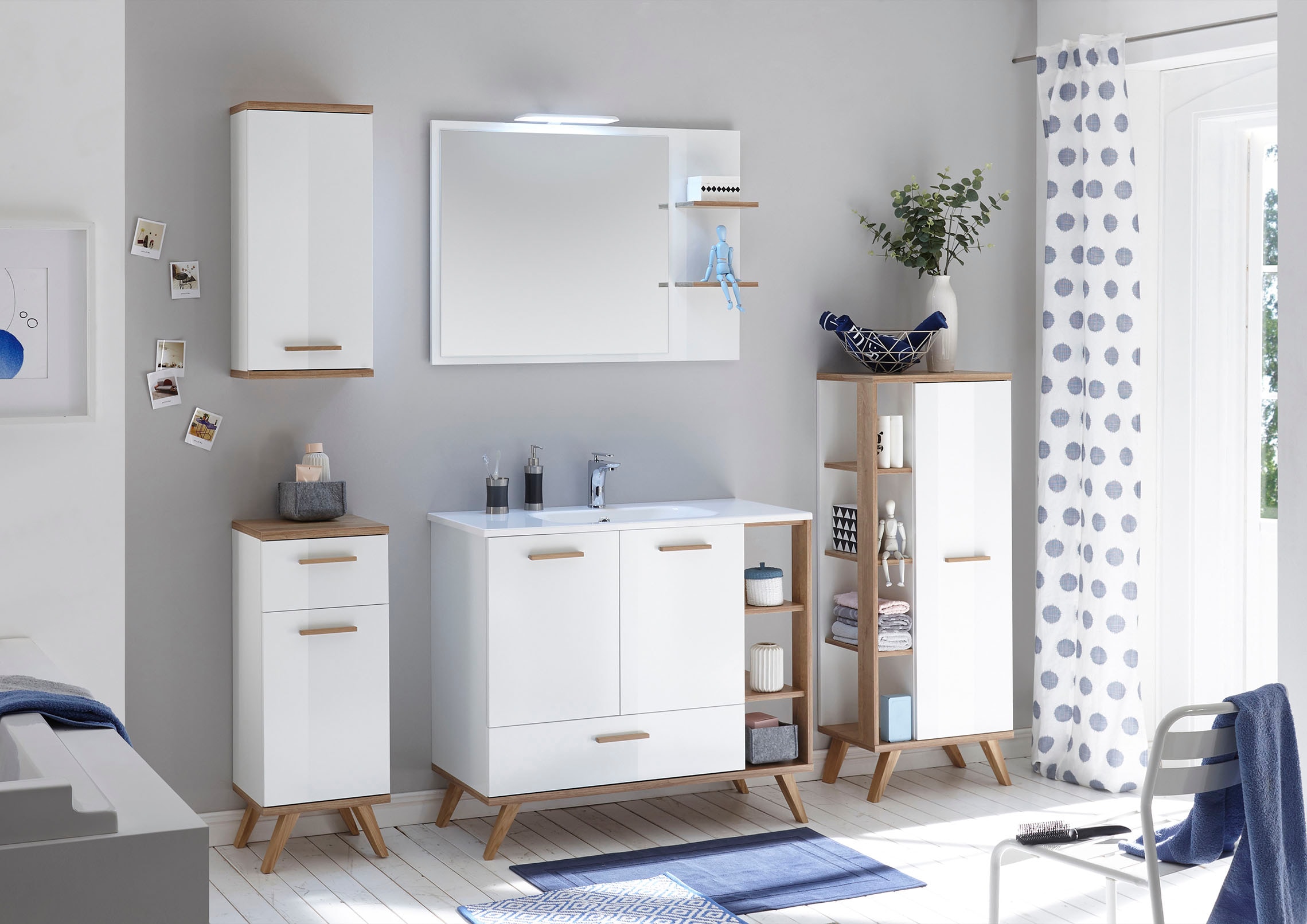 Saphir Badmöbel-Set »Quickset Mineralmarmor-Waschtisch mit LED-Spiegel, Unterschrank«, (7 St.), Hängeschrank, Midischrank, 5 Türen, 2 Schubladen, 7 Glas-Einlegeböden