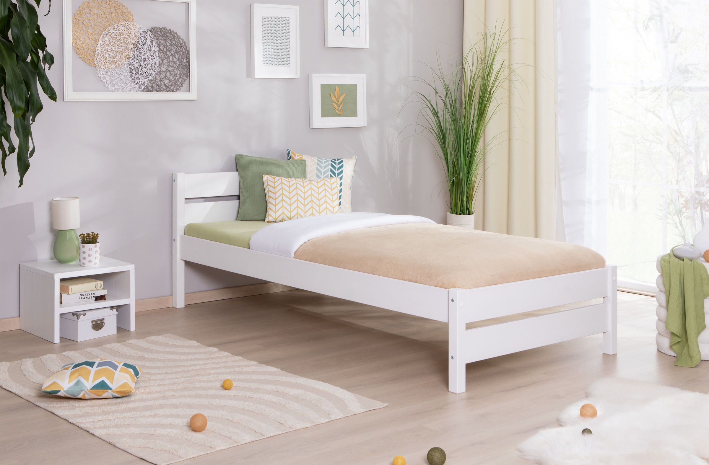 Ticaa Massivholzbett »Bora« ideal fürs Kinder- und Jugendzimmer, inklusive Rollrost