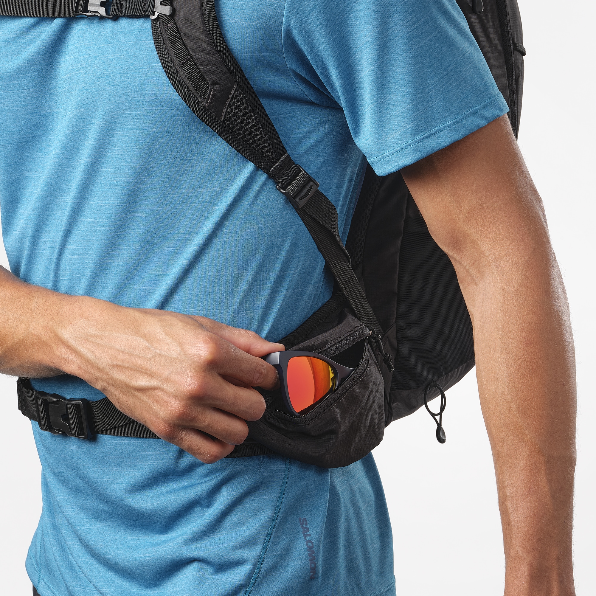 Salomon Sportrucksack »TRAILBLAZER 20« mit reflektierenden Details, atmungsaktives Material