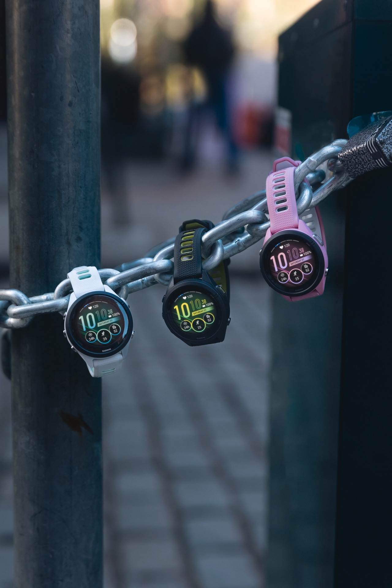 Garmin Smartwatch »FORERUNNER 265S mit Silikon-Armband 18 mm«