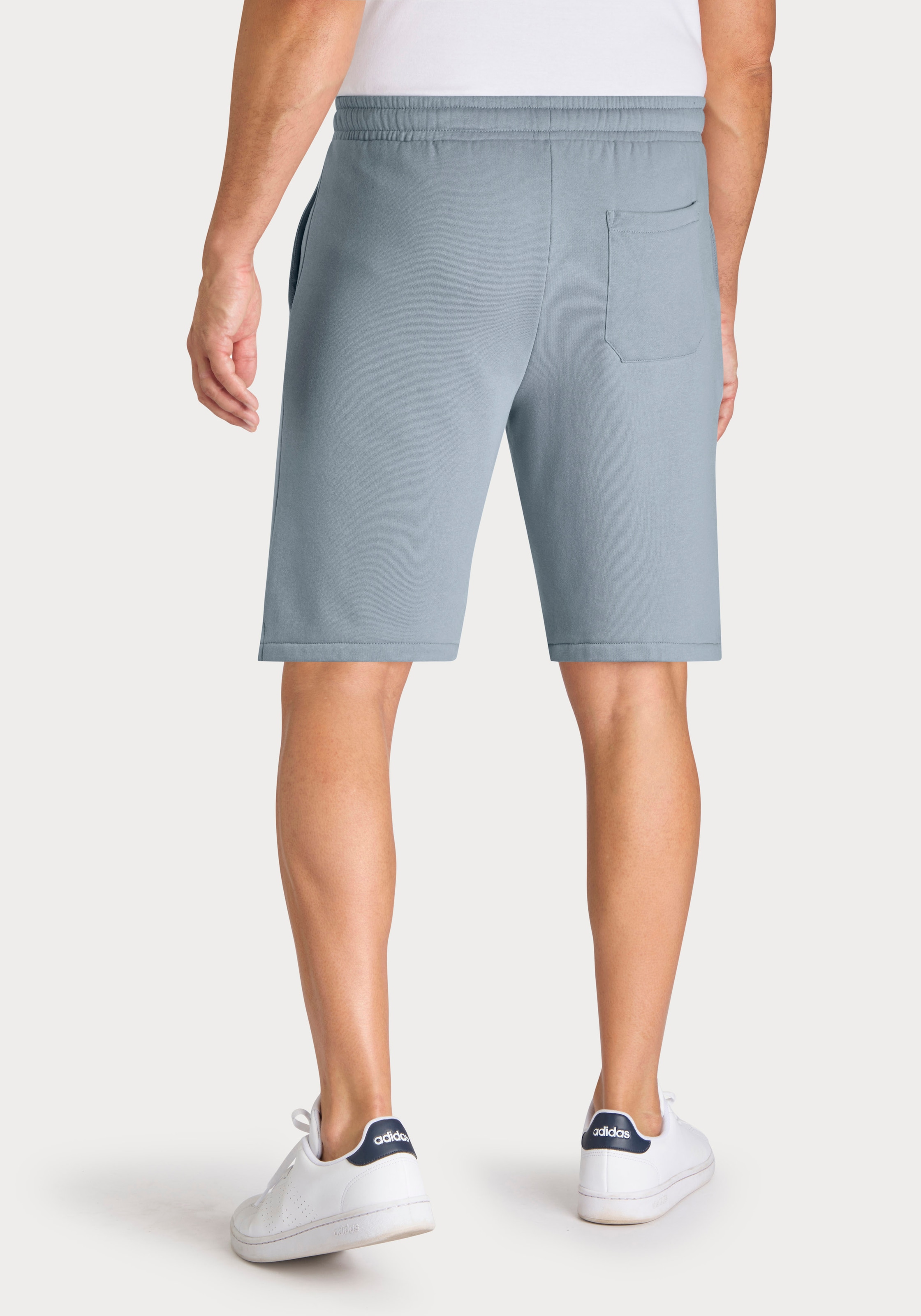 John Devin Sweatshorts »- kurze Hose aus innen angerauter Sweatware«  mit breiter Kordel und seitlichen Taschen